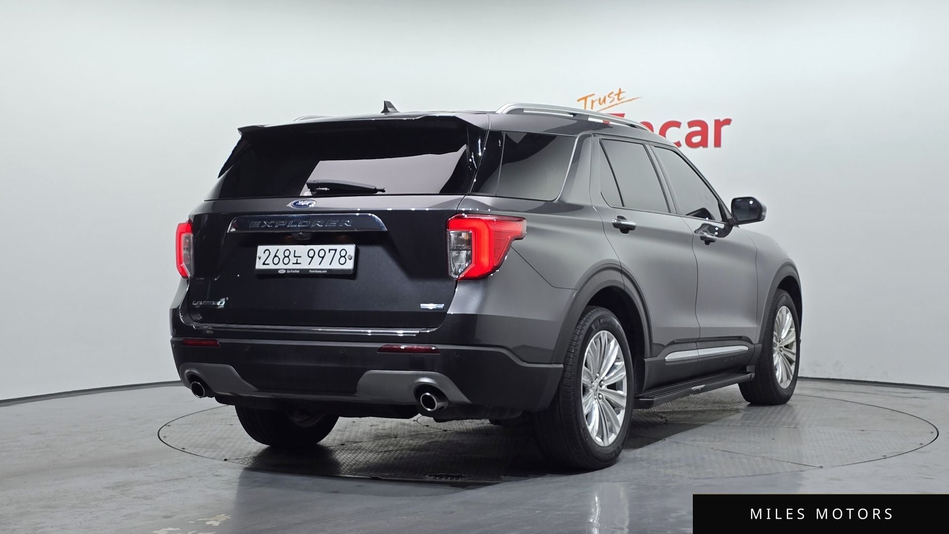 Ford Explorer 2020 — миниатюра 2