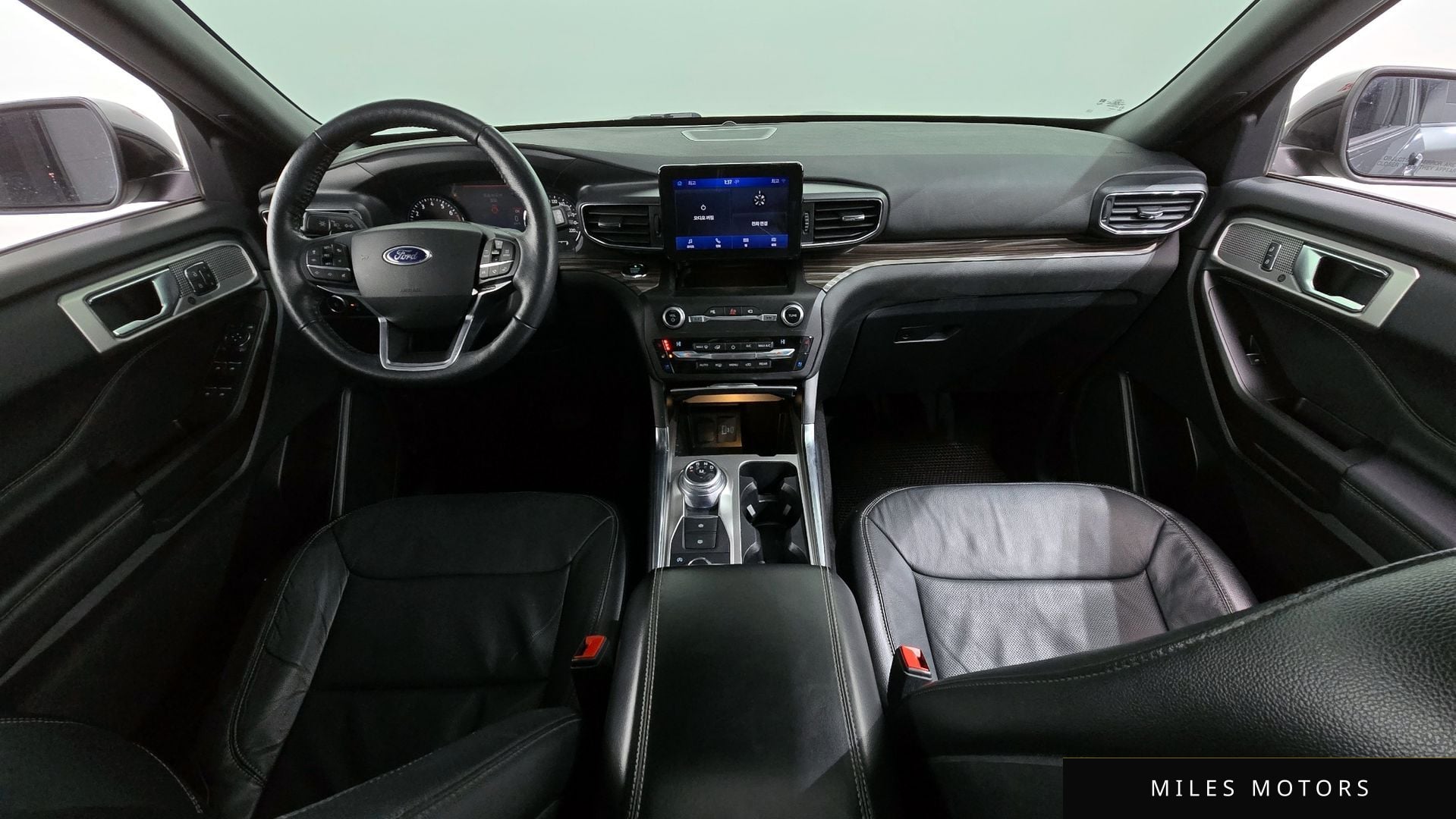 Ford Explorer 2020 — миниатюра 7