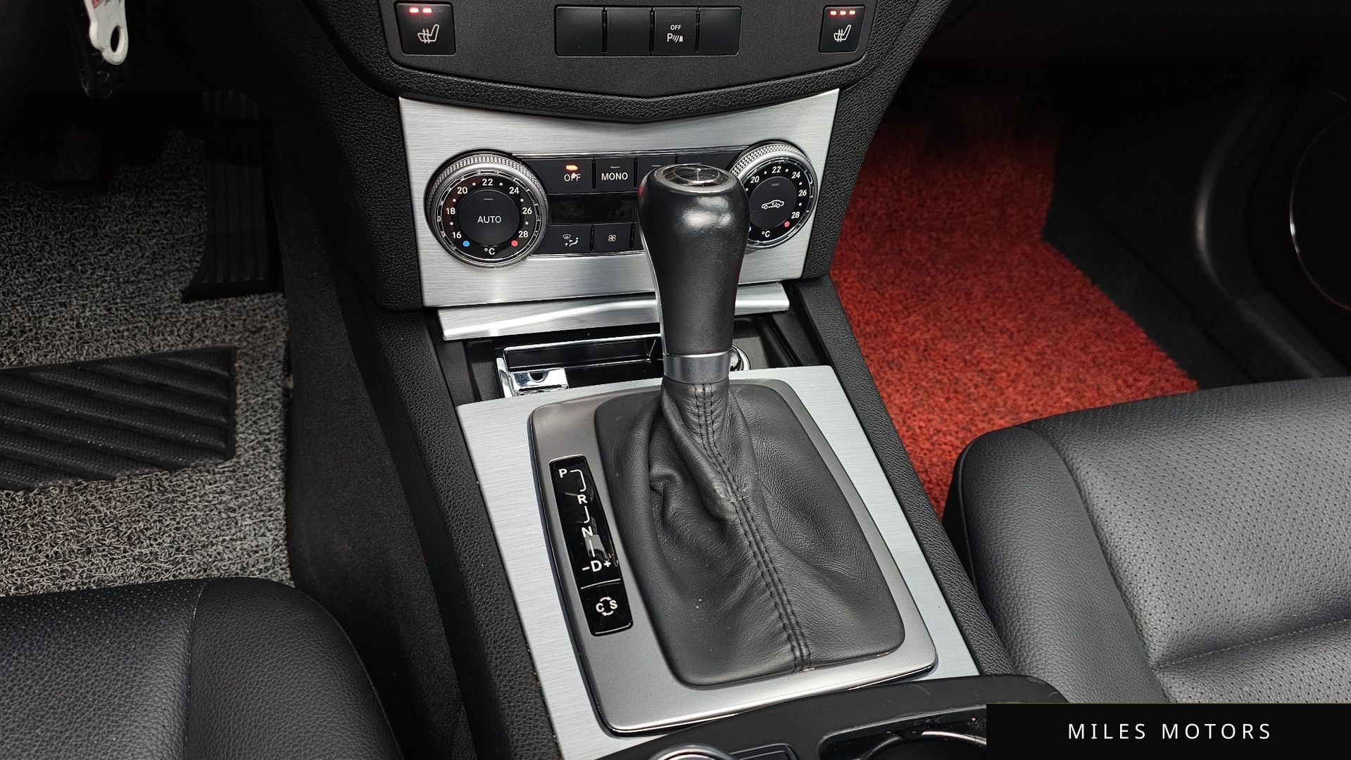 Mercedes-Benz C-Class W204 2010 — миниатюра 9
