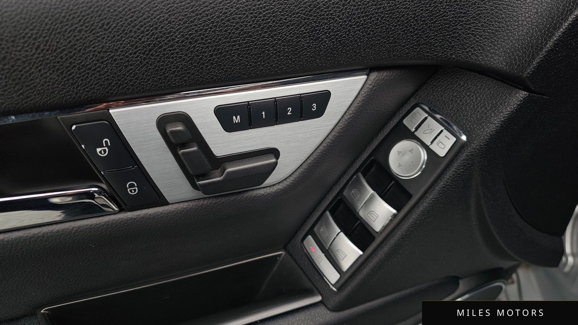 Mercedes-Benz C-Class W204 2010 — миниатюра 17