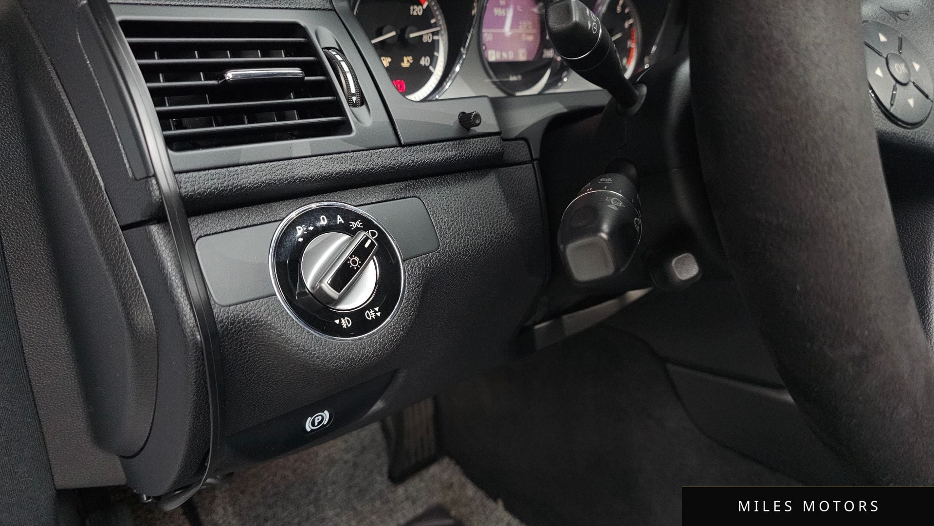 Mercedes-Benz C-Class W204 2010 — миниатюра 18