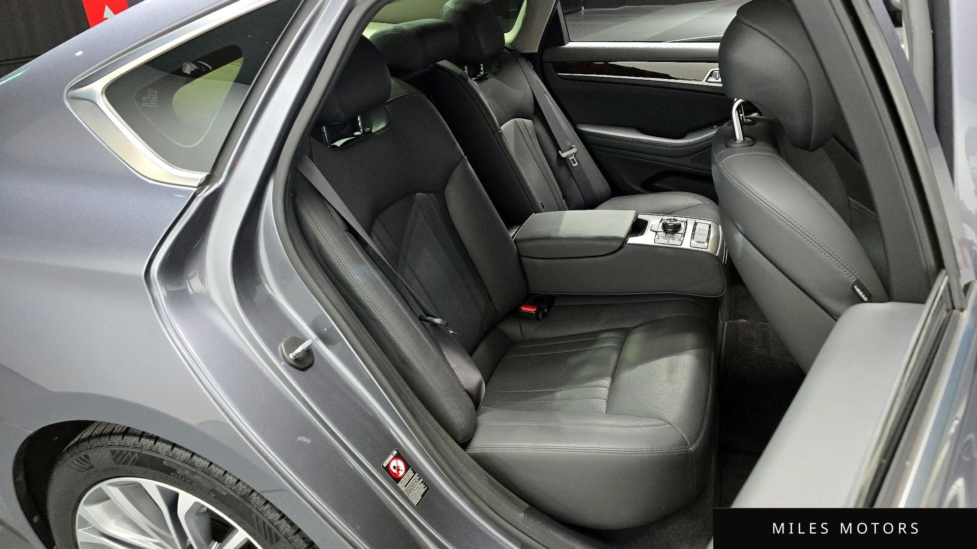Hyundai Genesis 2016 — миниатюра 12