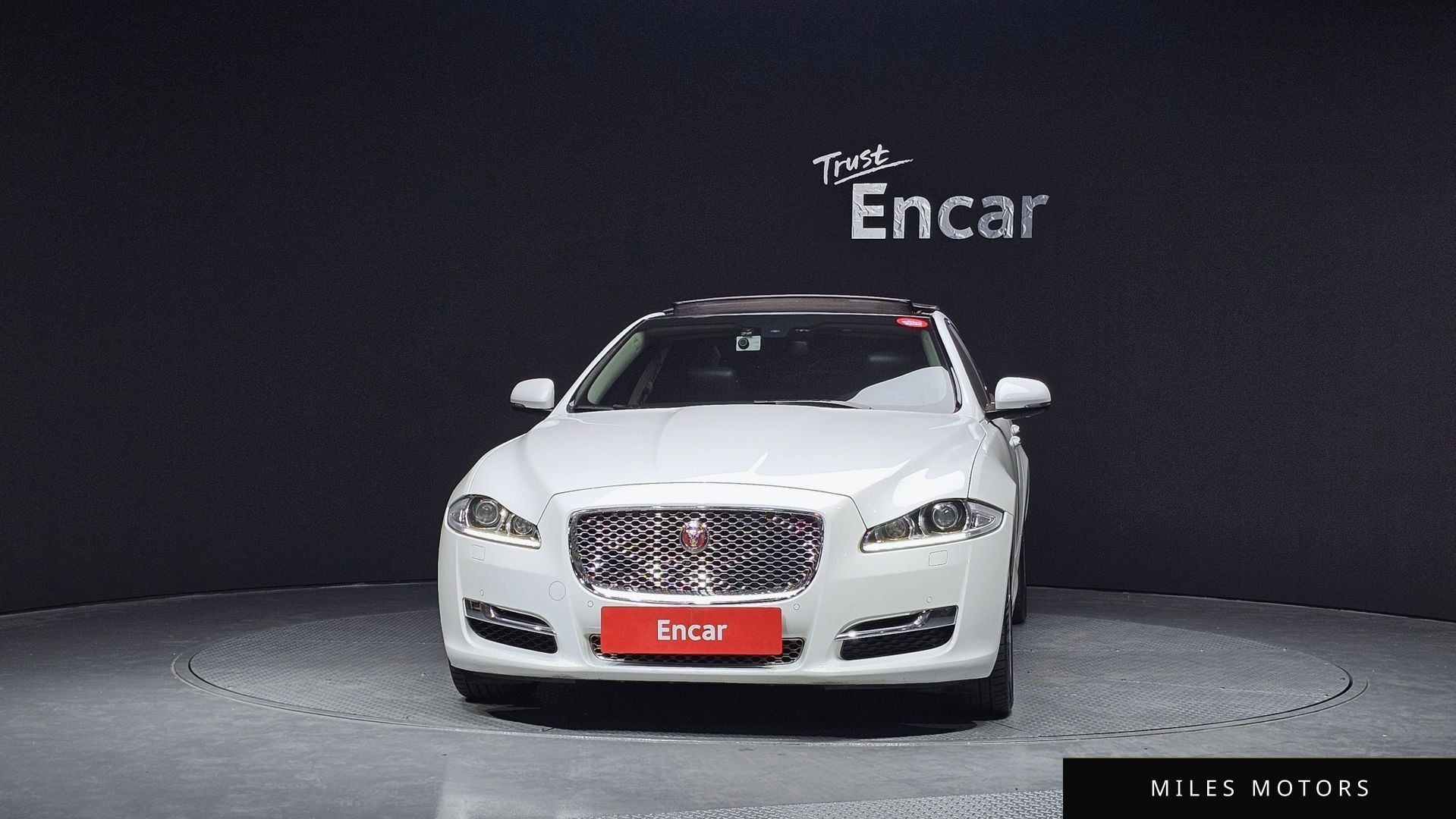 Jaguar All New XJ 2016 — миниатюра 3