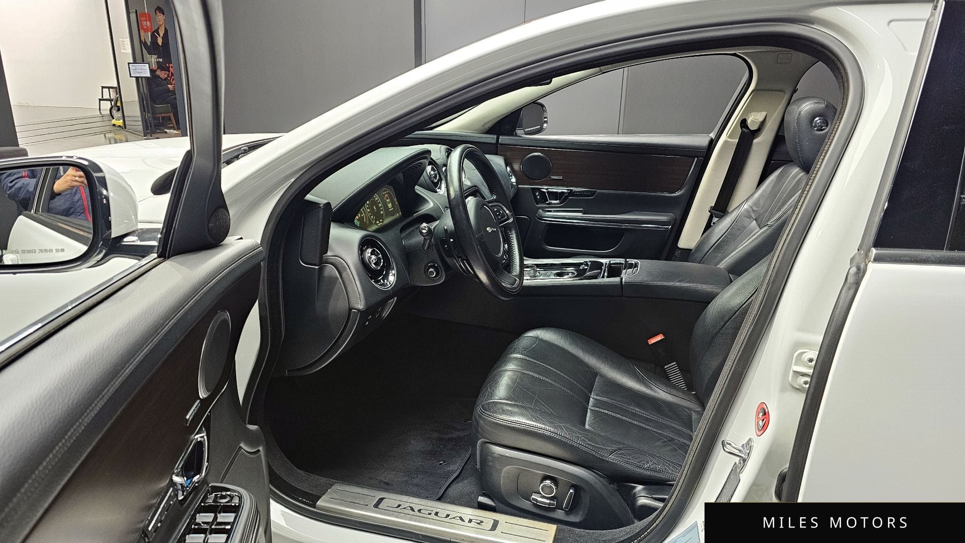 Jaguar All New XJ 2016 — миниатюра 10