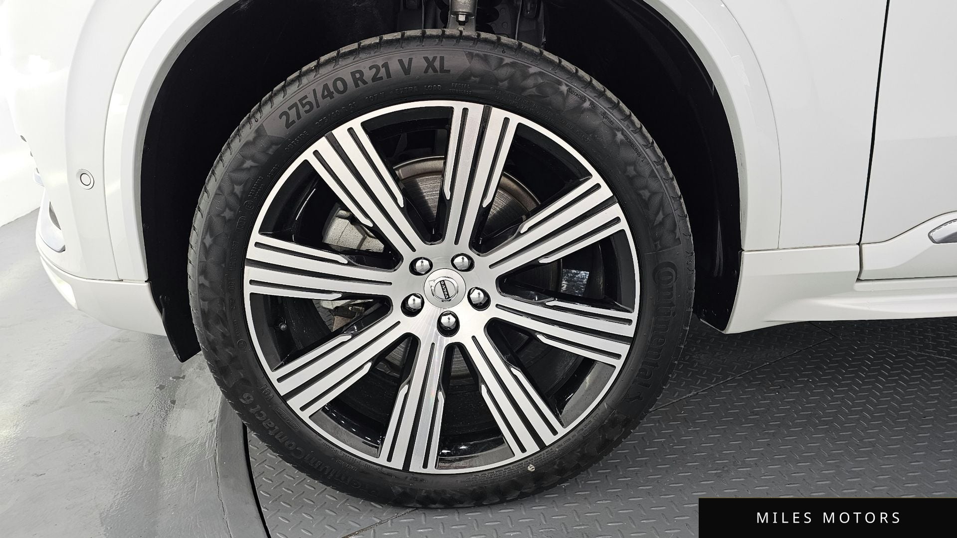 Volvo XC90 2025 — миниатюра 5