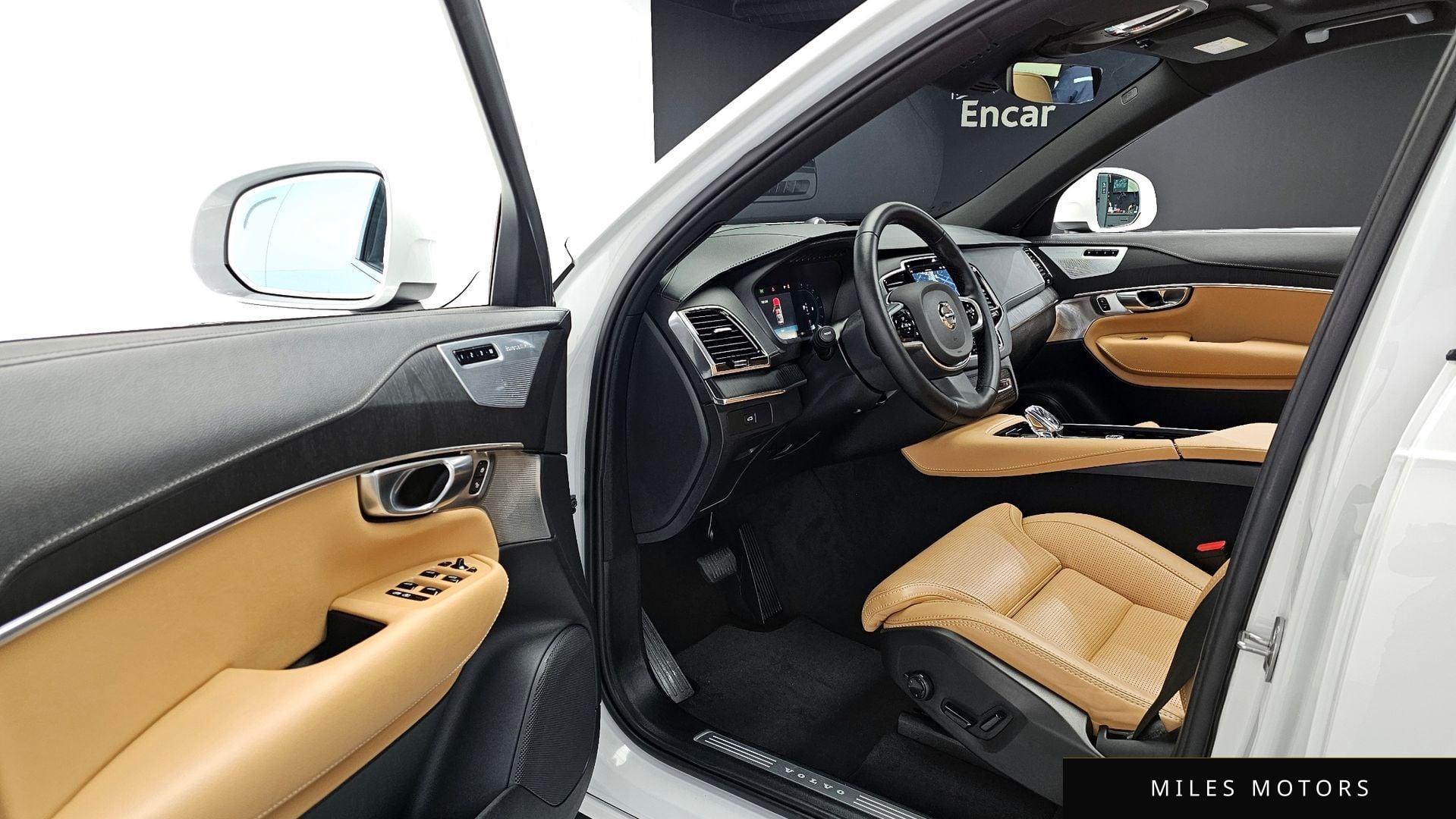 Volvo XC90 2025 — миниатюра 11