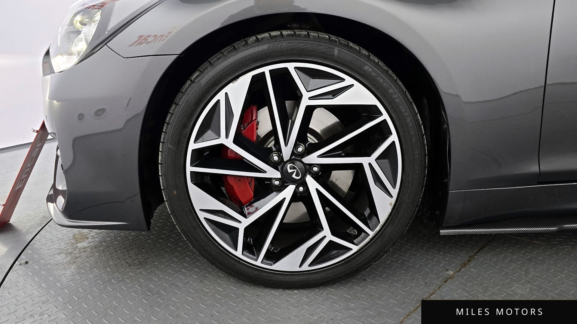 Infiniti Q70 2015 — миниатюра 5