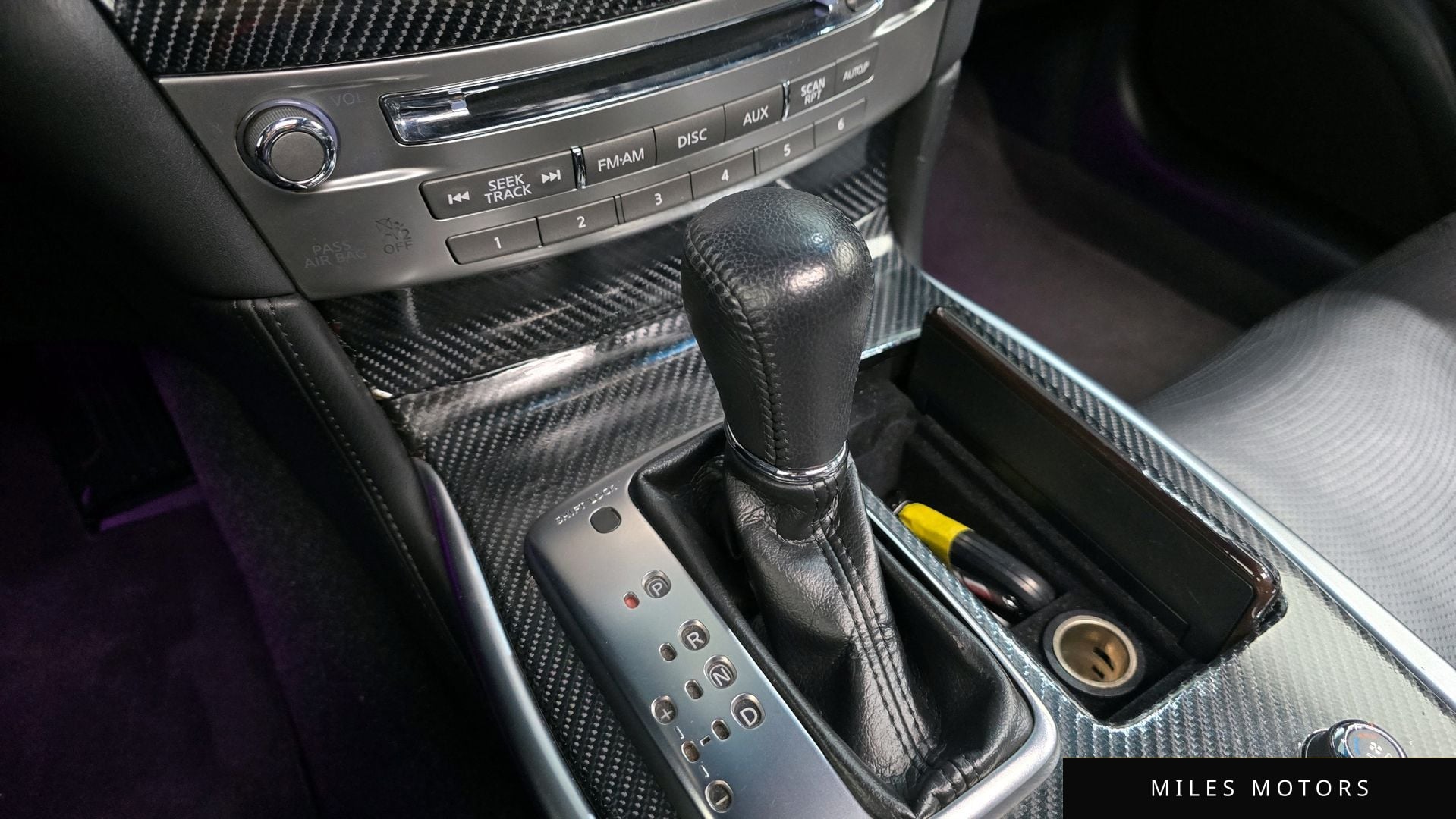 Infiniti Q70 2015 — миниатюра 9