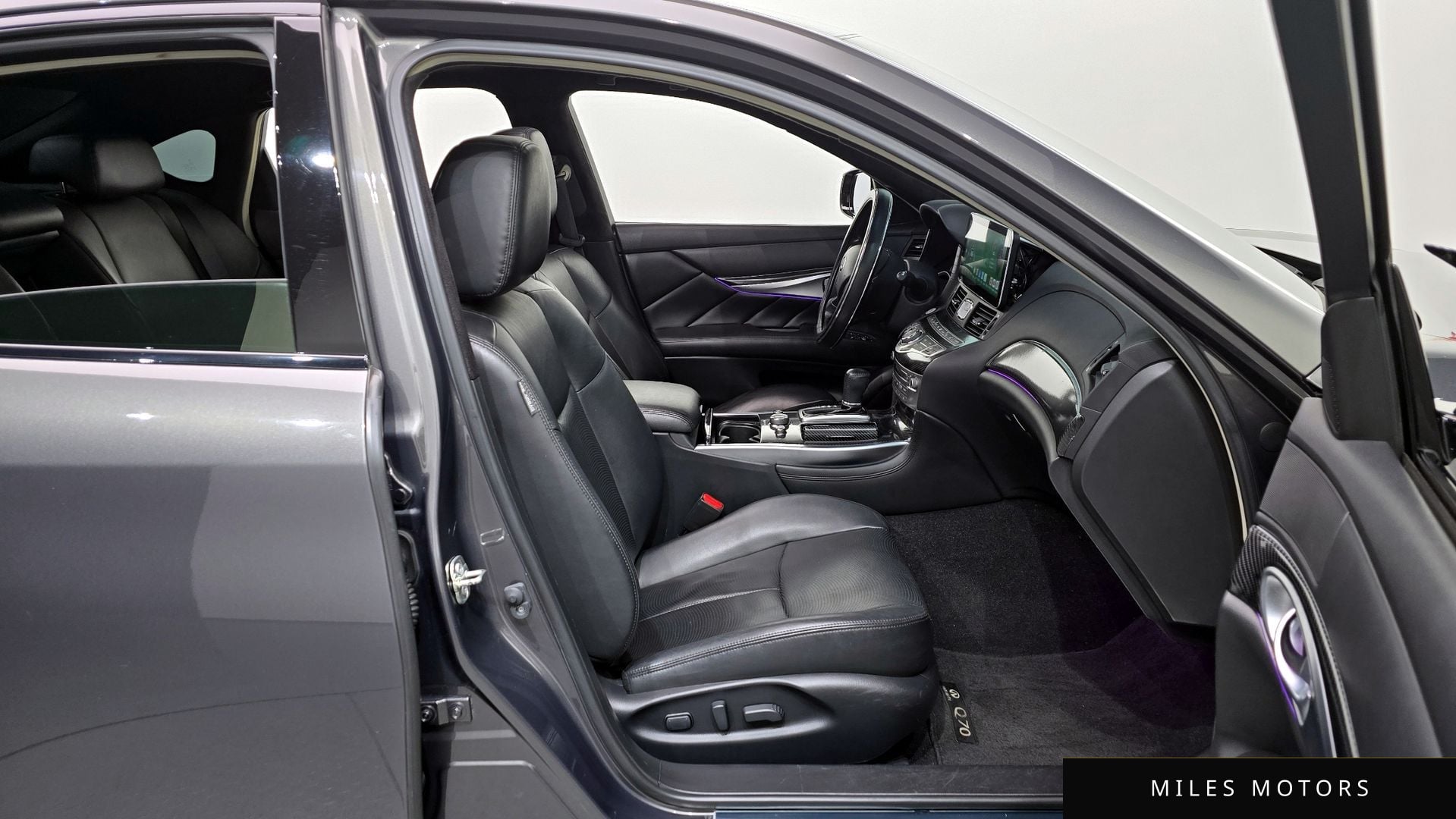 Infiniti Q70 2015 — миниатюра 11