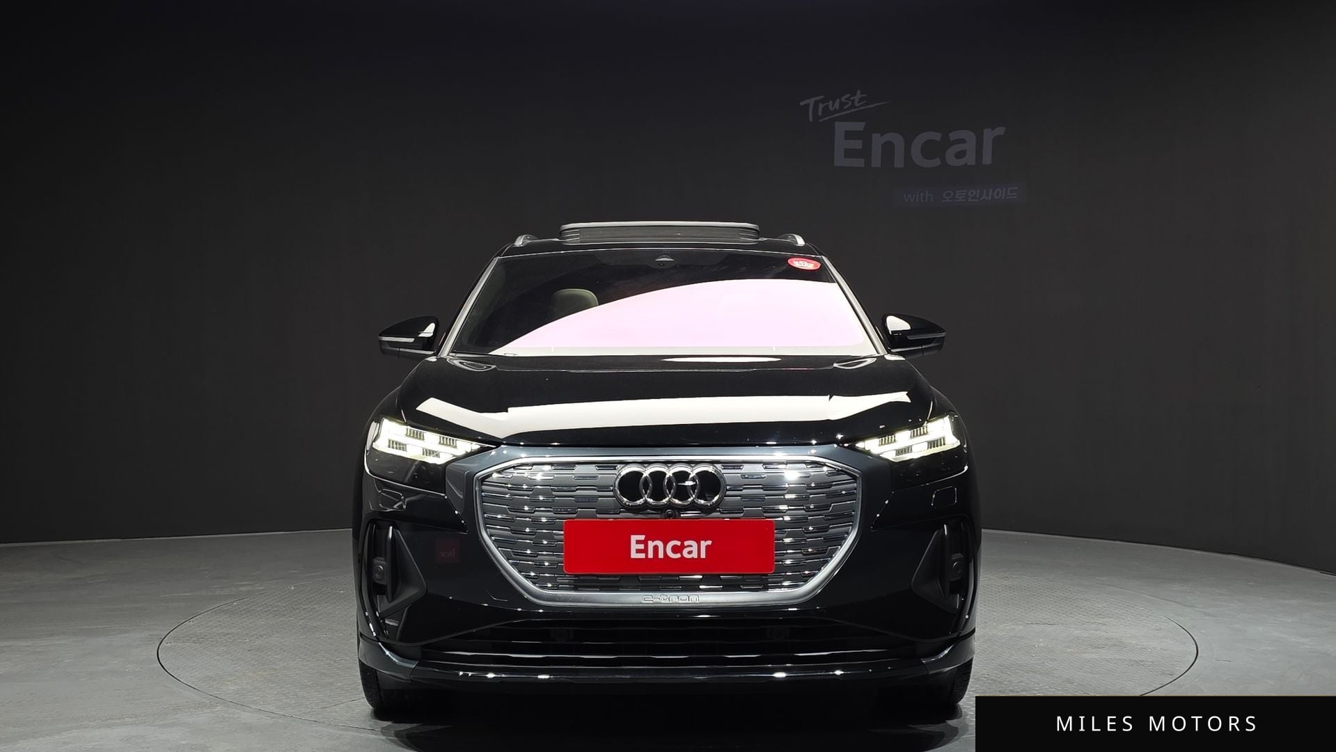 Audi Q4 e-tron 2022 — миниатюра 3