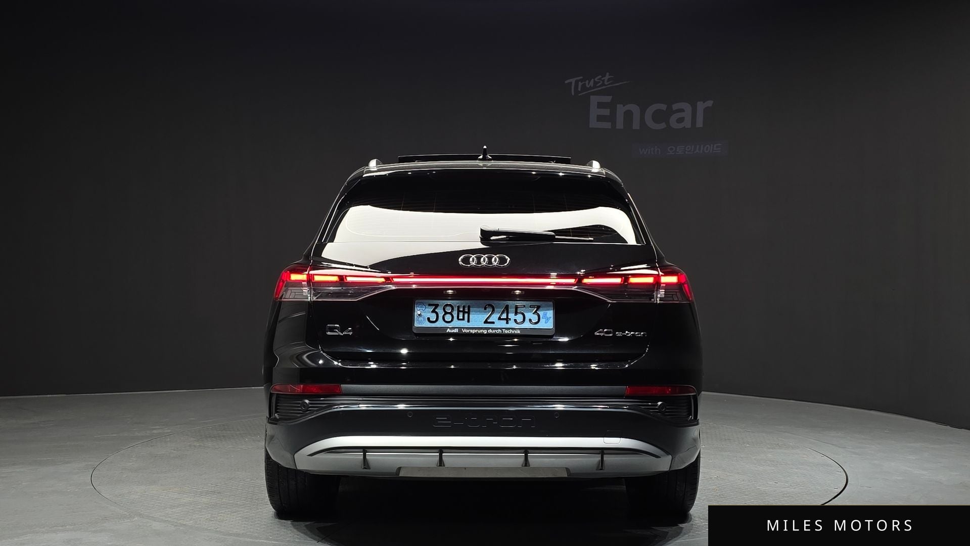 Audi Q4 e-tron 2022 — миниатюра 4