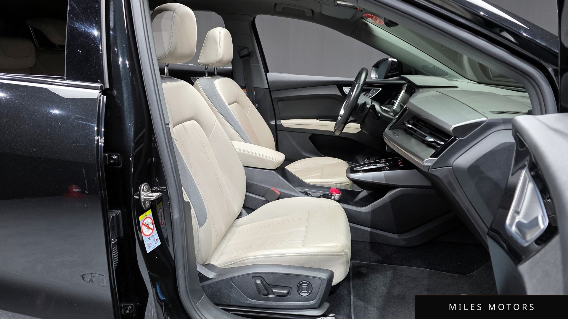 Audi Q4 e-tron 2022 — миниатюра 11