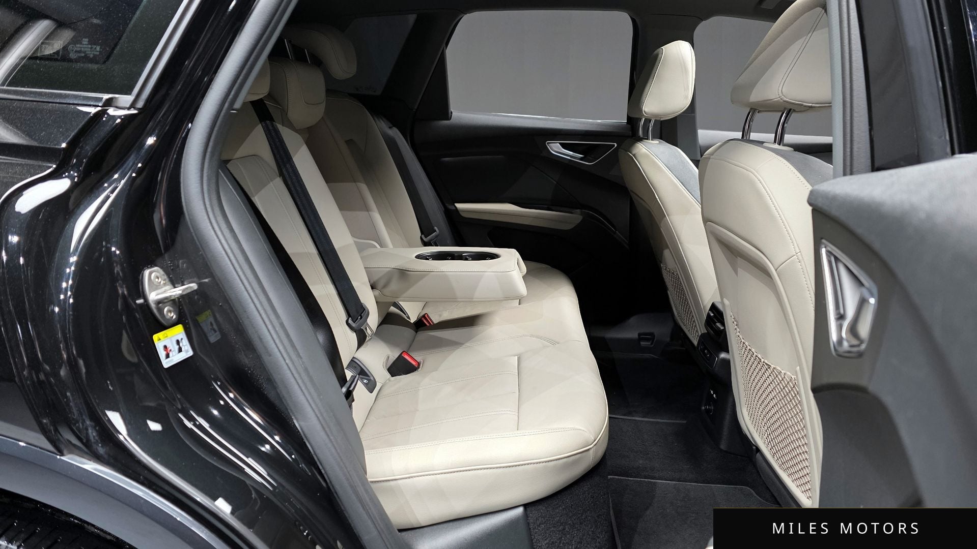 Audi Q4 e-tron 2022 — миниатюра 12