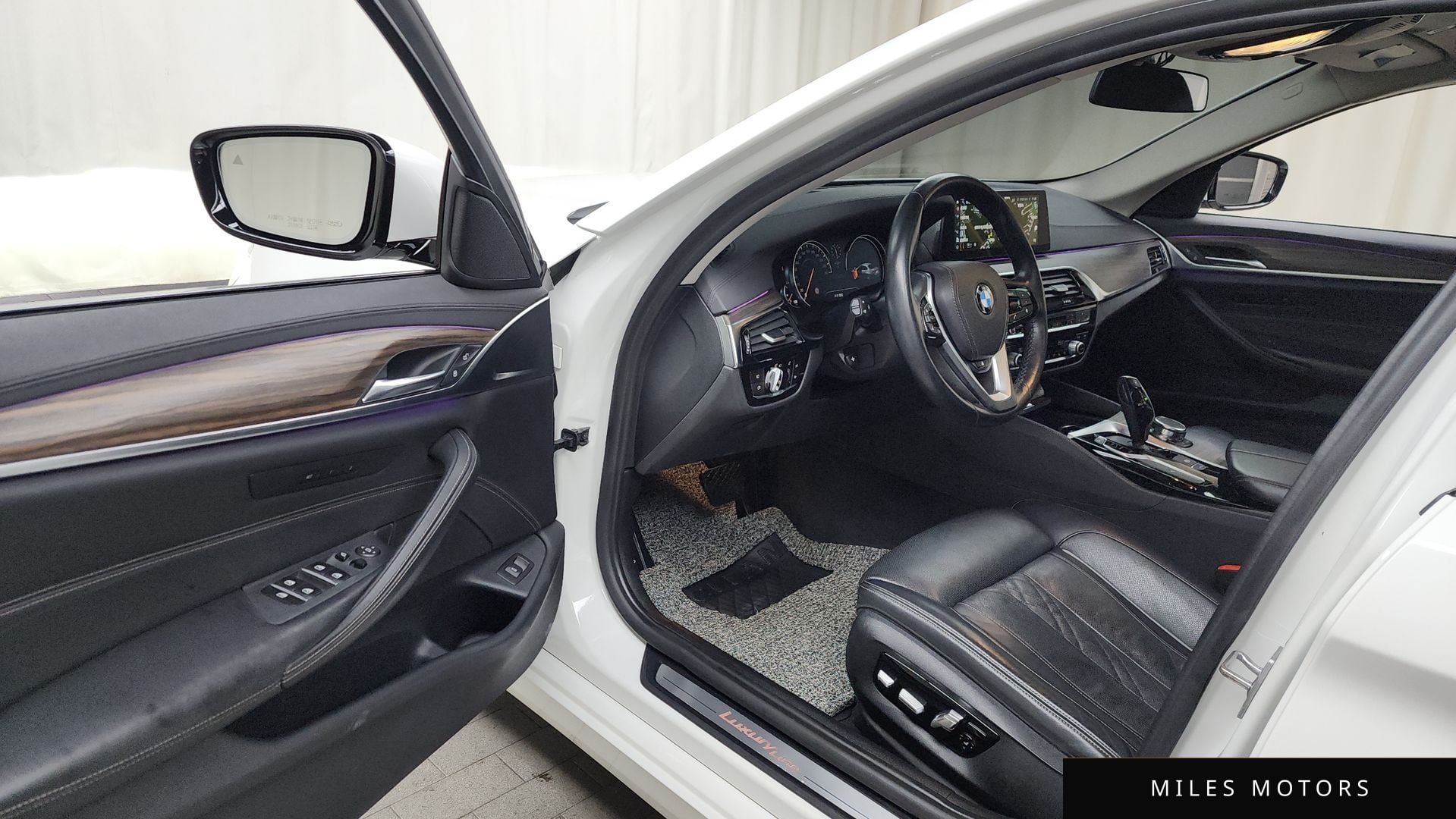 BMW 5 Series (G30) 2018 — миниатюра 10