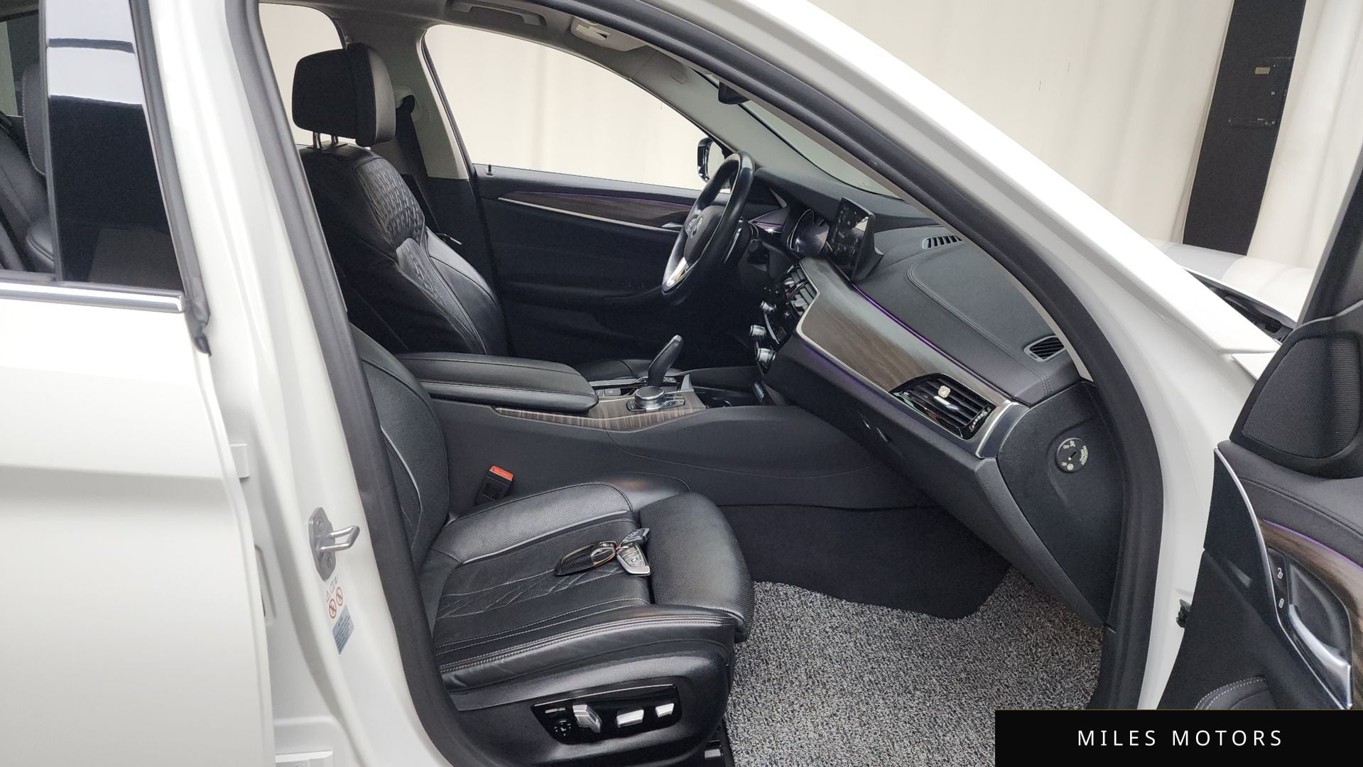 BMW 5 Series (G30) 2018 — миниатюра 11