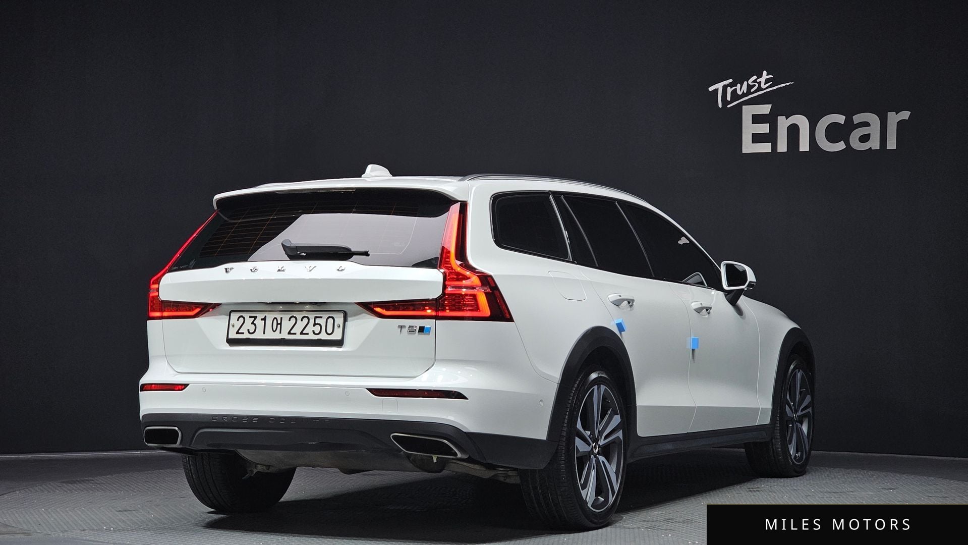 Volvo V60 2020 — миниатюра 2