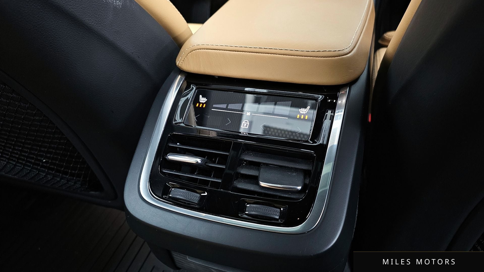 Volvo V60 2020 — миниатюра 19