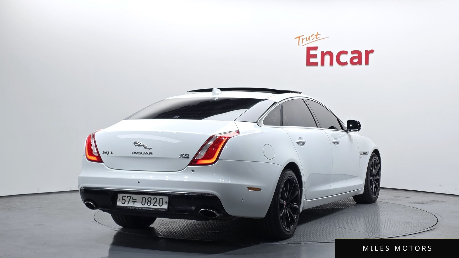 Jaguar All New XJ 2016 — миниатюра 2