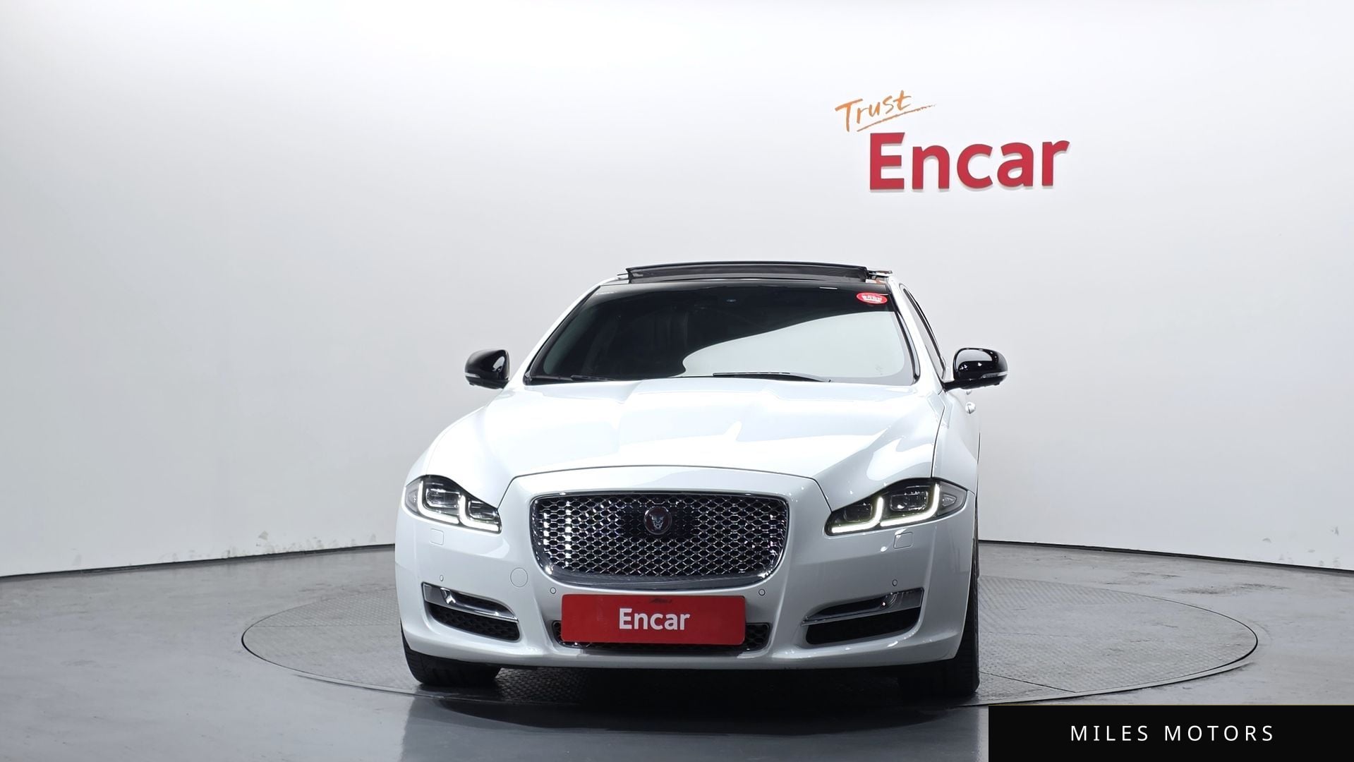 Jaguar All New XJ 2016 — миниатюра 3