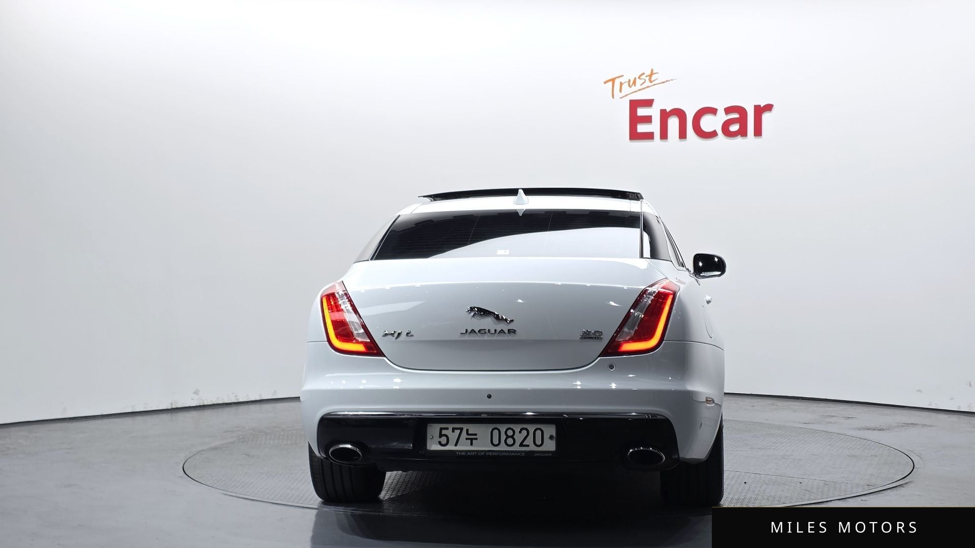 Jaguar All New XJ 2016 — миниатюра 4