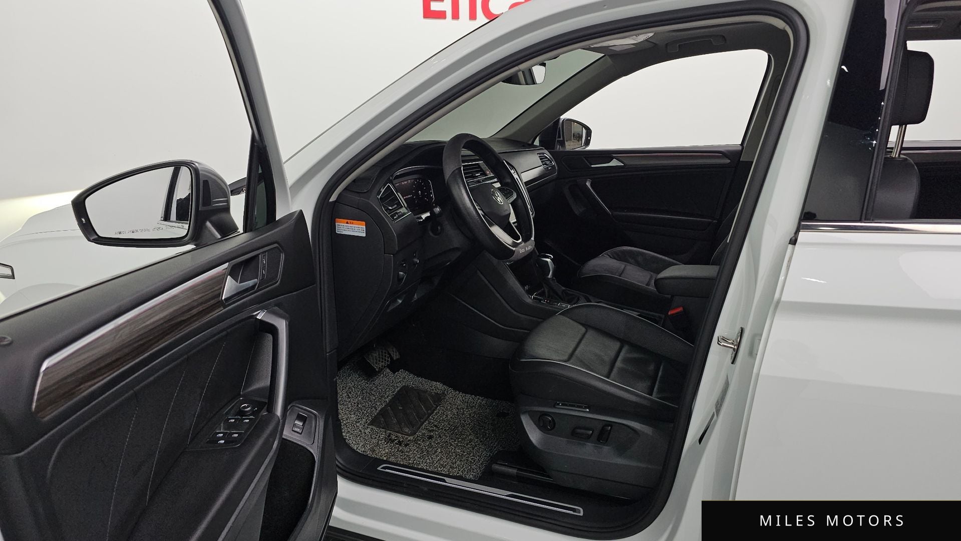 Volkswagen Tiguan 2023 — миниатюра 10