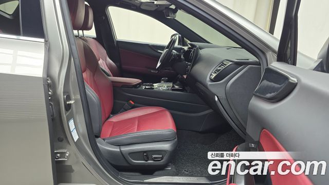 Лексус NX350h 2023 — миниатюра 11