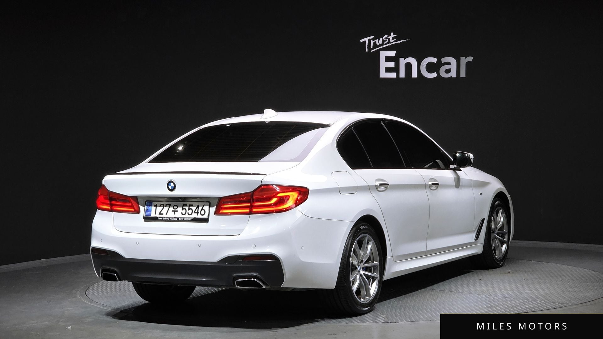 BMW 5 Series (G30) 2017 — миниатюра 2