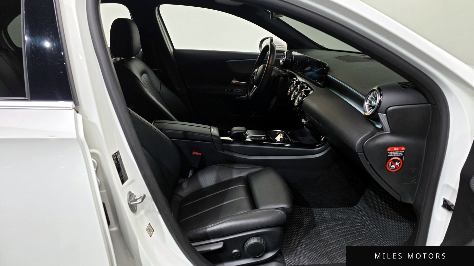 Mercedes-Benz A-Class W177 2021 — миниатюра 11