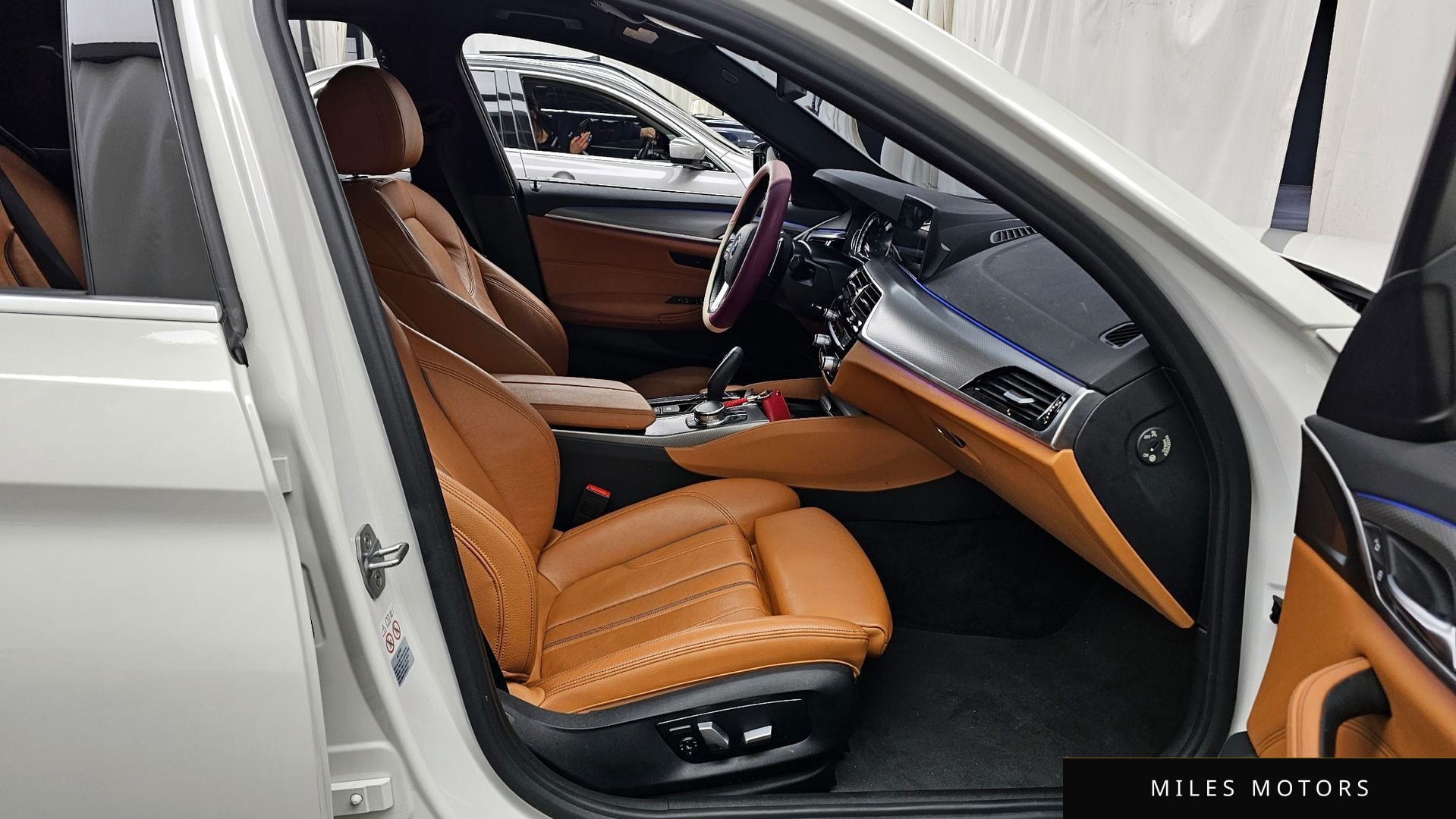 BMW 5 Series (G30) 2018 — миниатюра 11