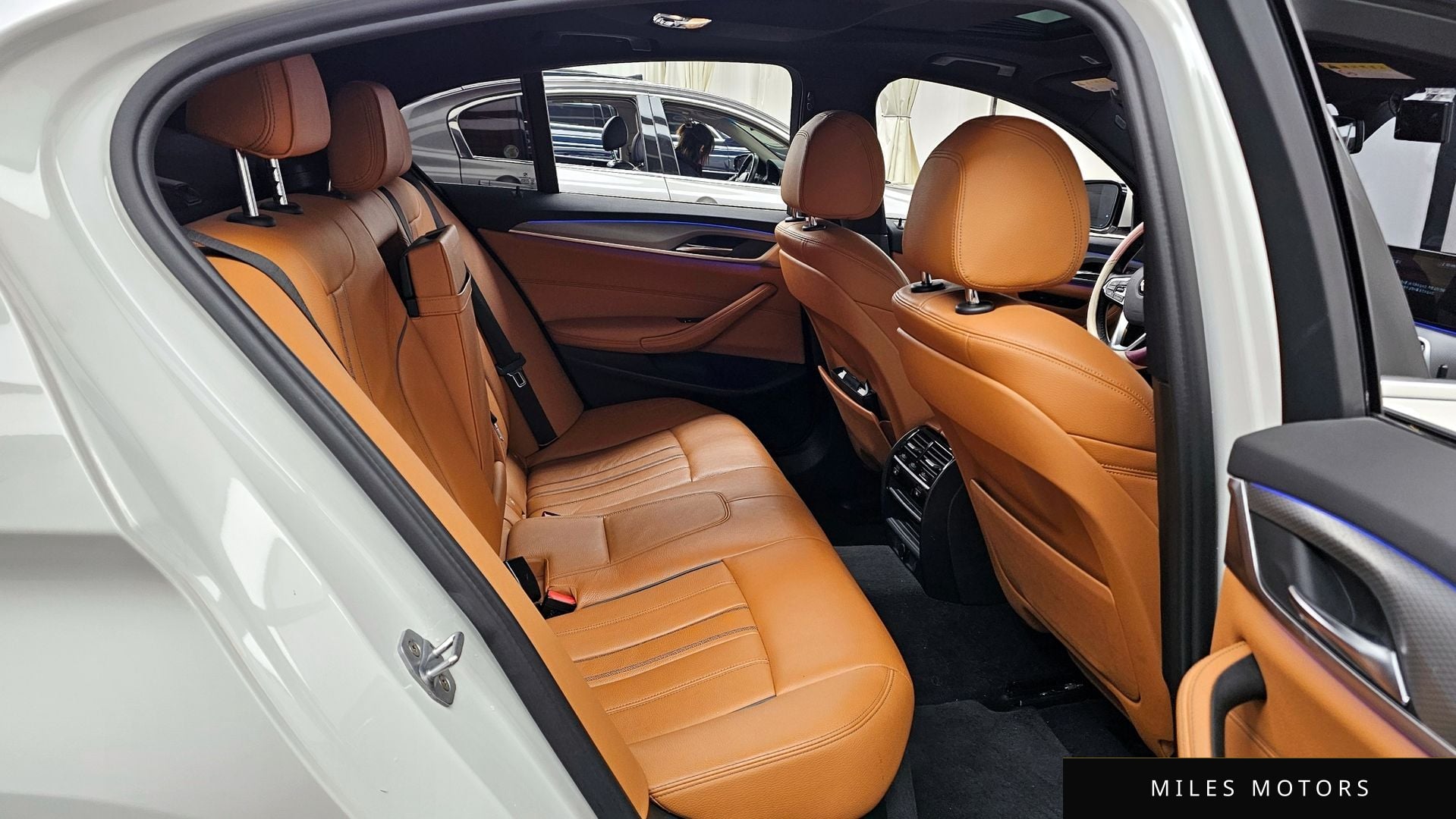 BMW 5 Series (G30) 2018 — миниатюра 12
