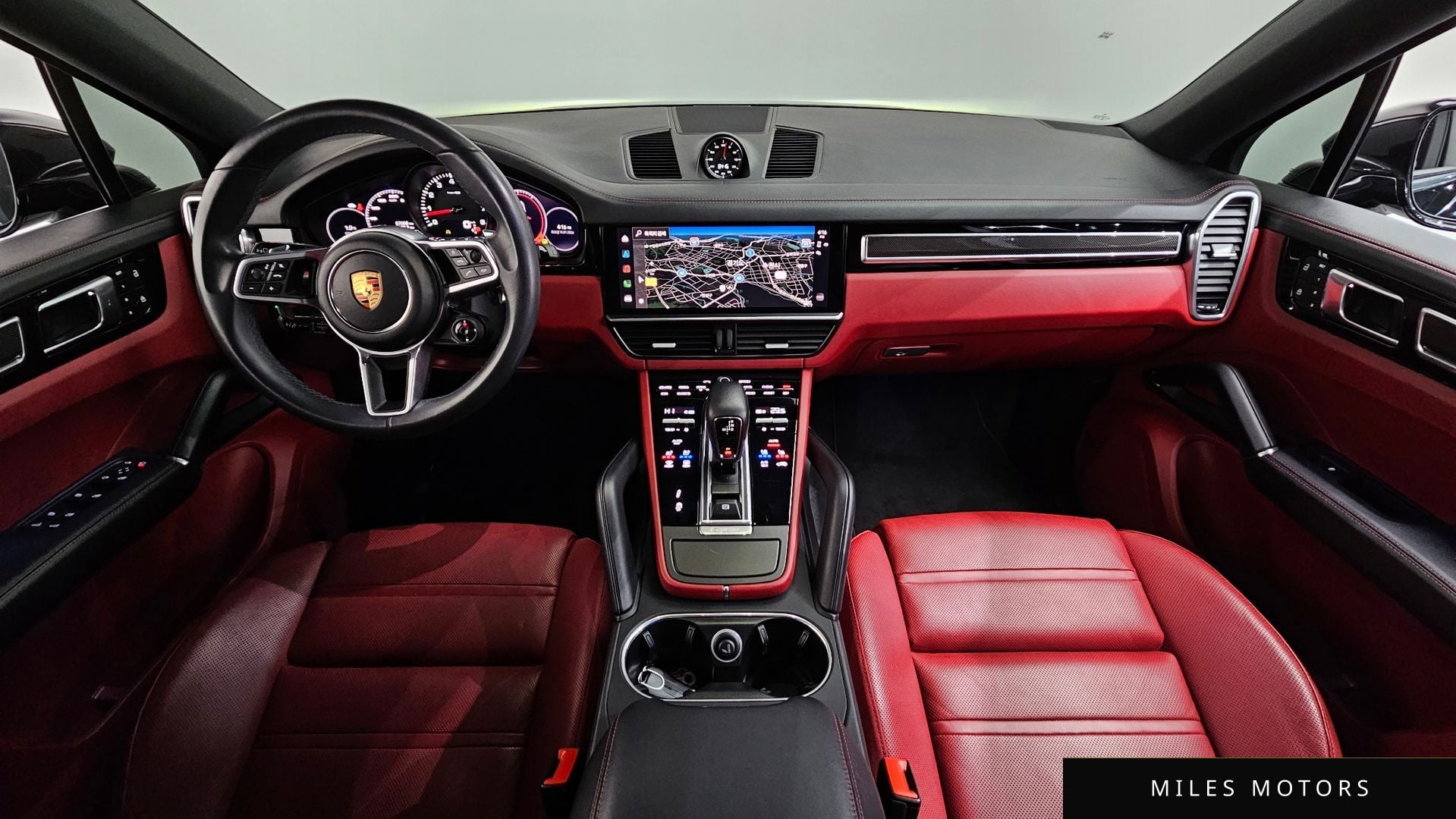 Porsche Cayenne 2023 — миниатюра 7