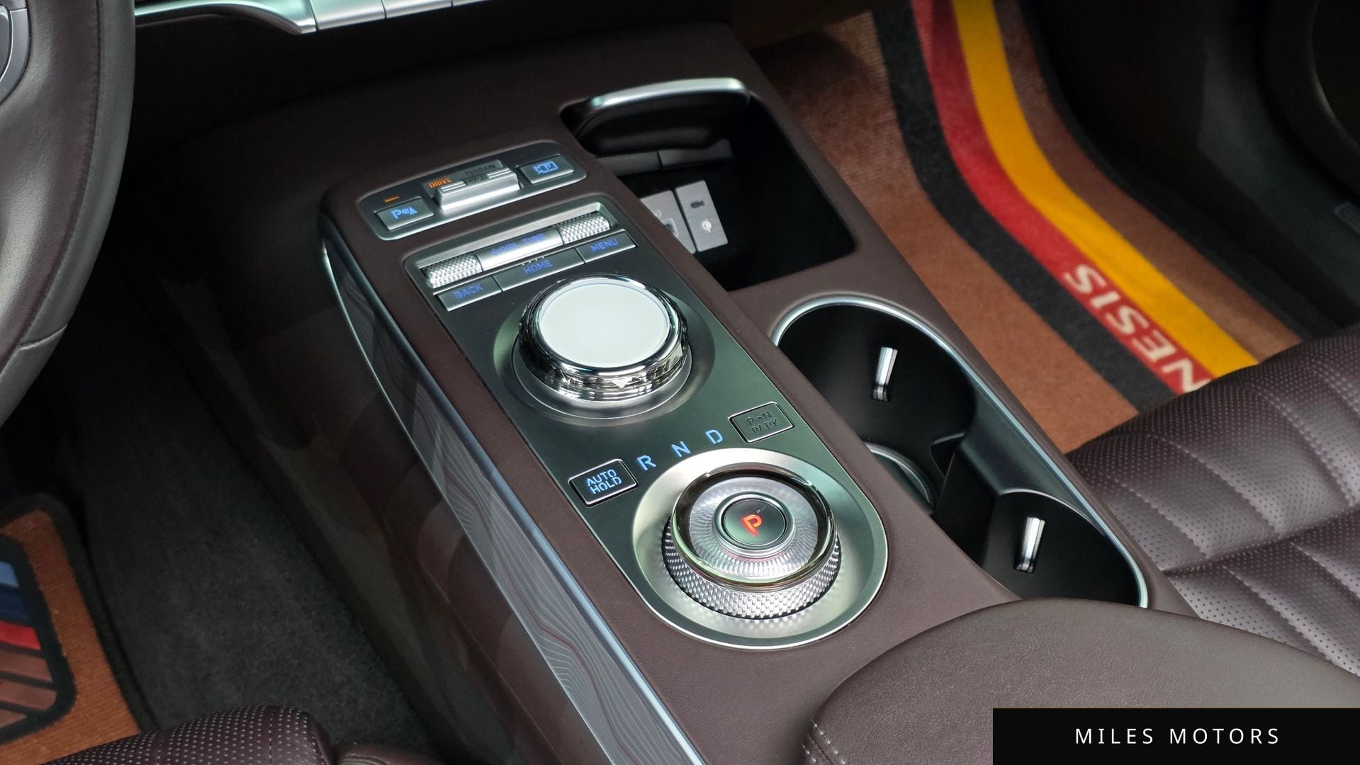 Genesis GV70 2021 — миниатюра 9