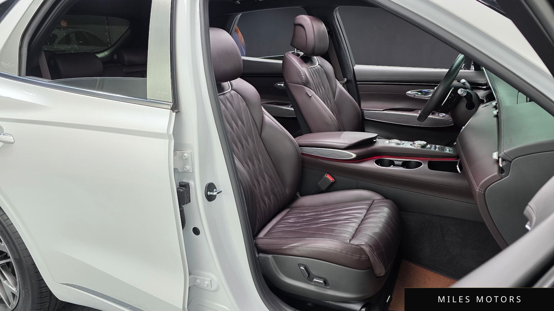 Genesis GV70 2021 — миниатюра 10