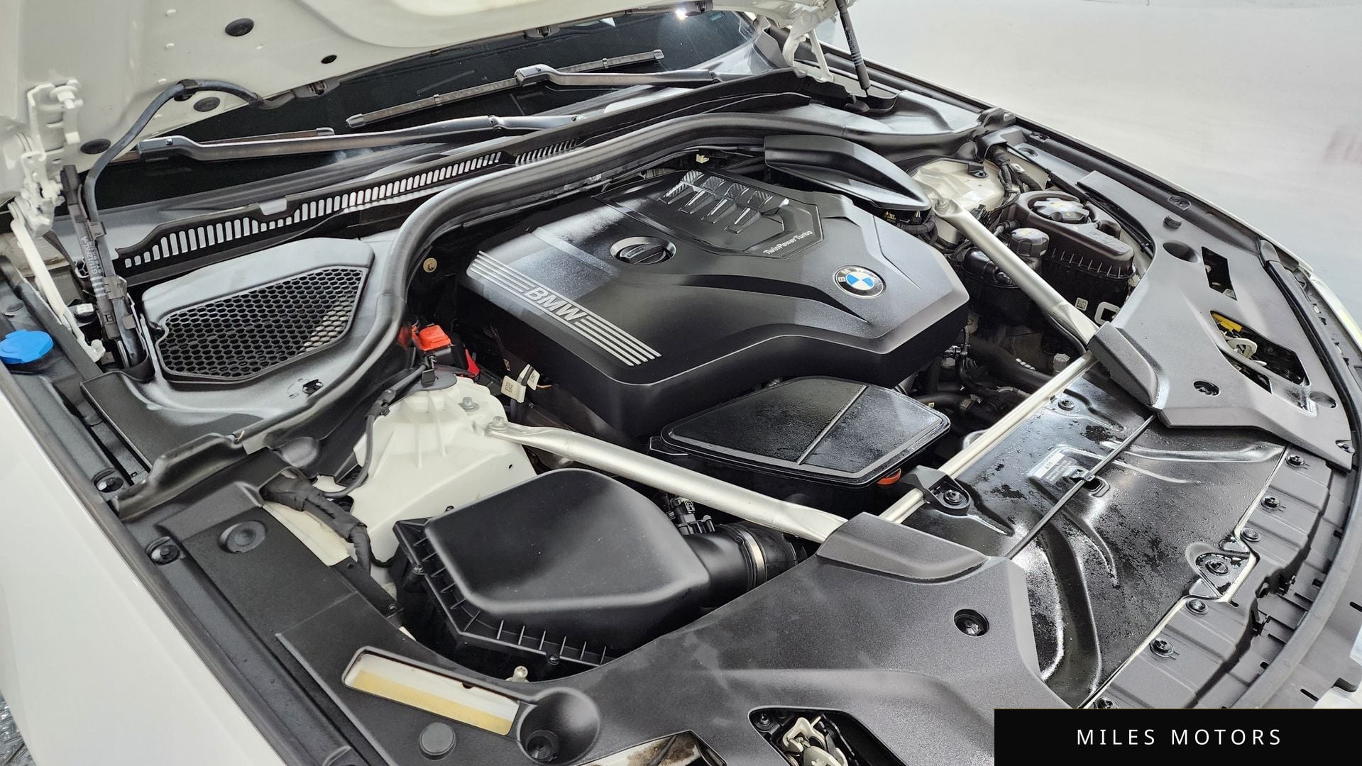 BMW 5 Series (G30) 2022 — миниатюра 6