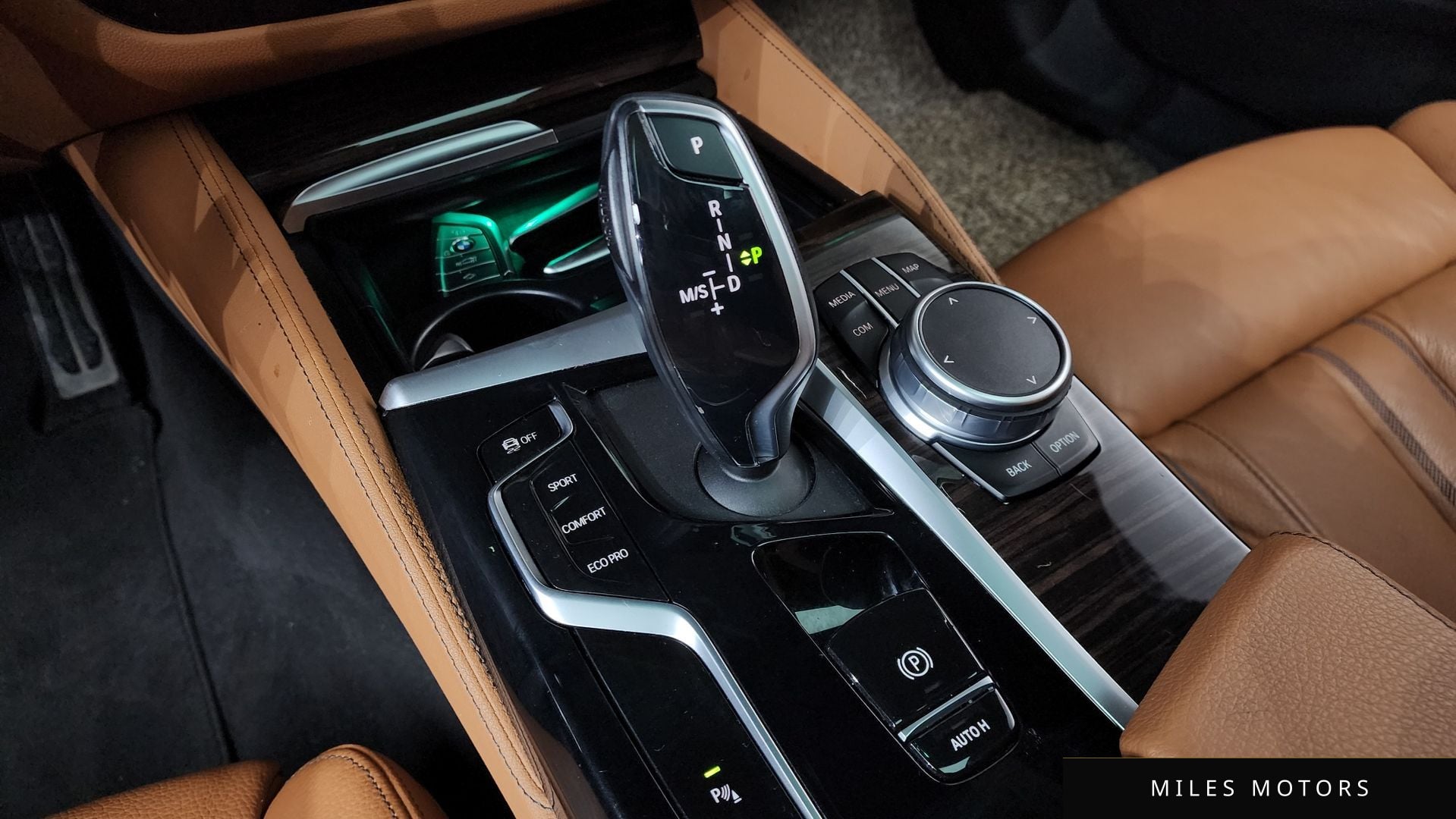 BMW 5 Series (G30) 2022 — миниатюра 9