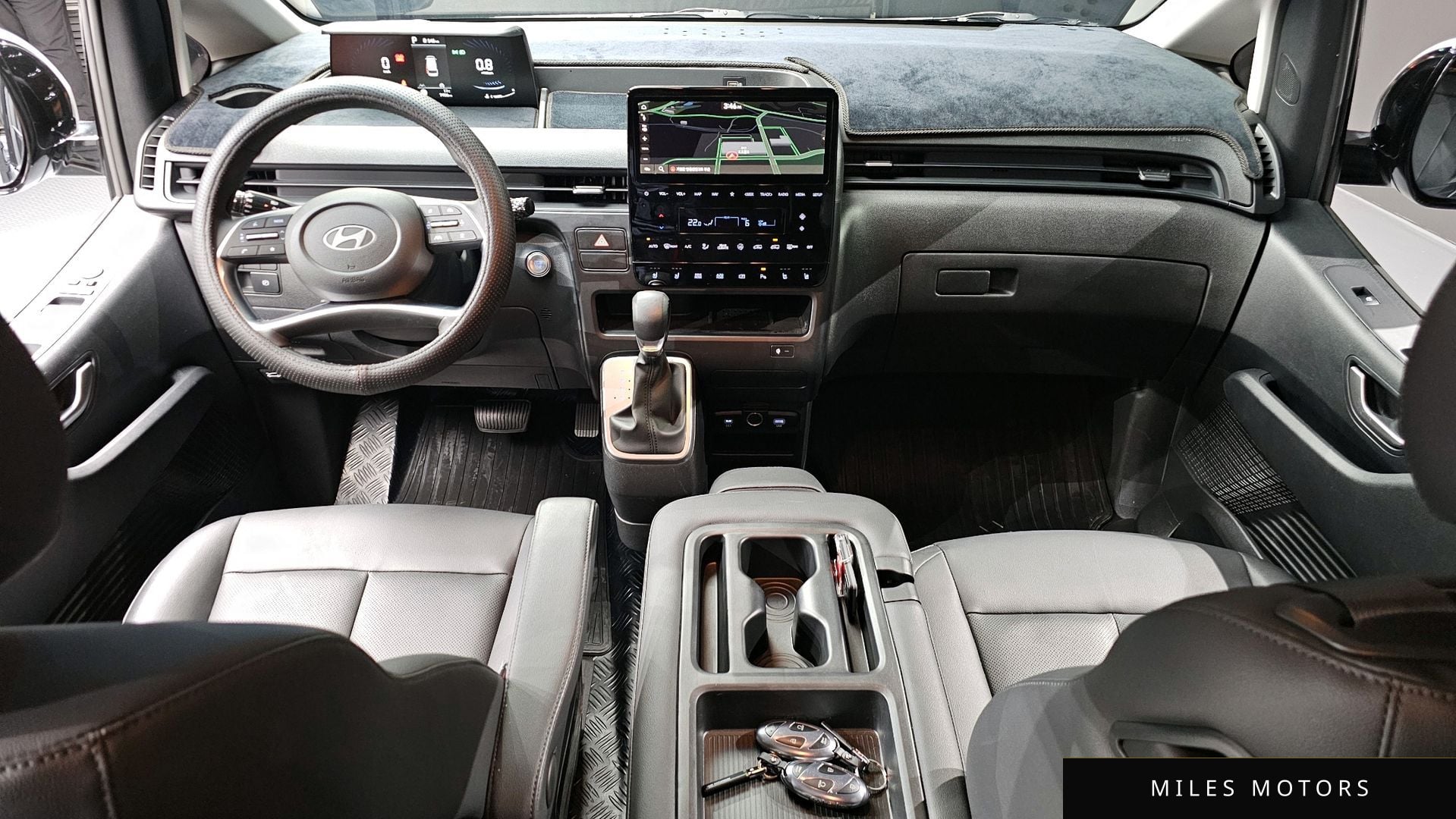 Hyundai Staria 2025 — миниатюра 7