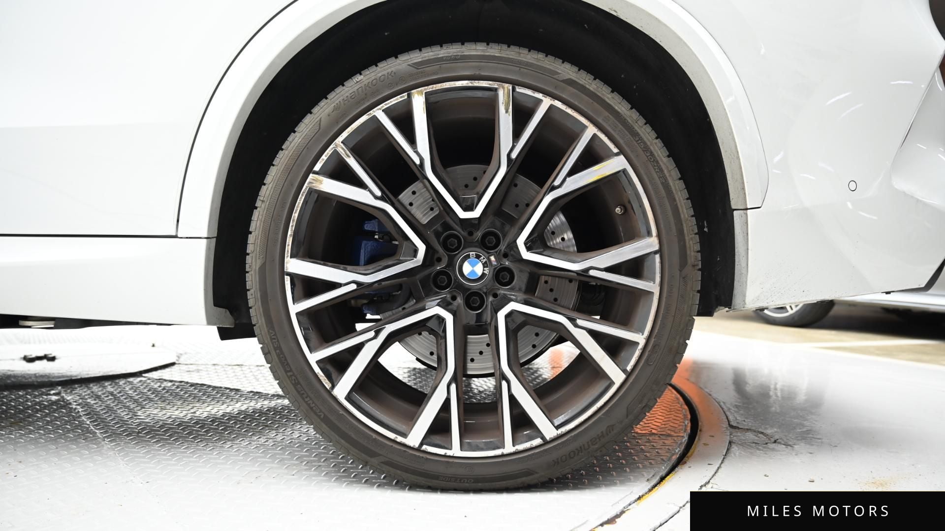 BMW X5M (G05) 2021 — миниатюра 5