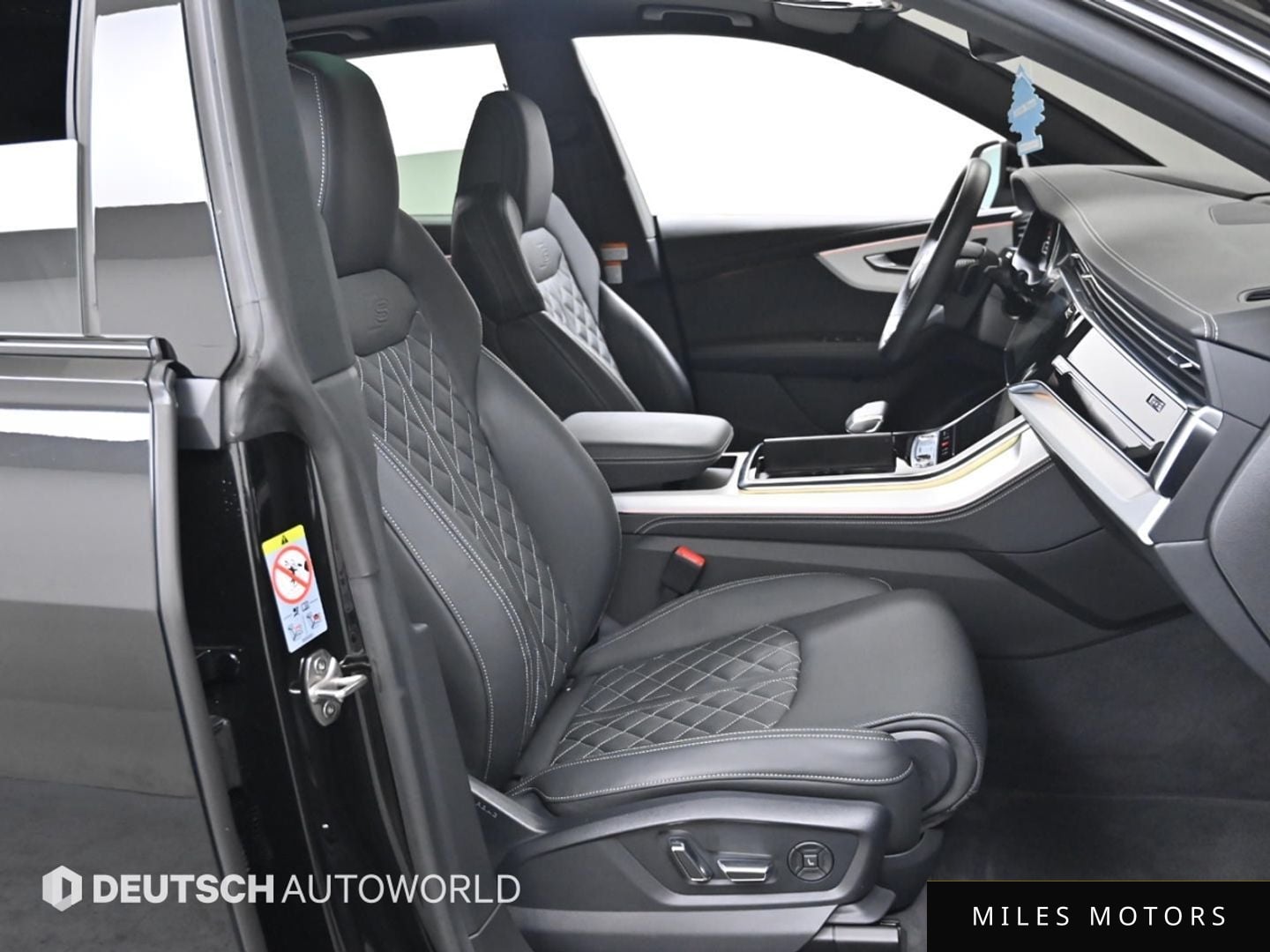 Audi Q8 (4M) 2023 — миниатюра 10