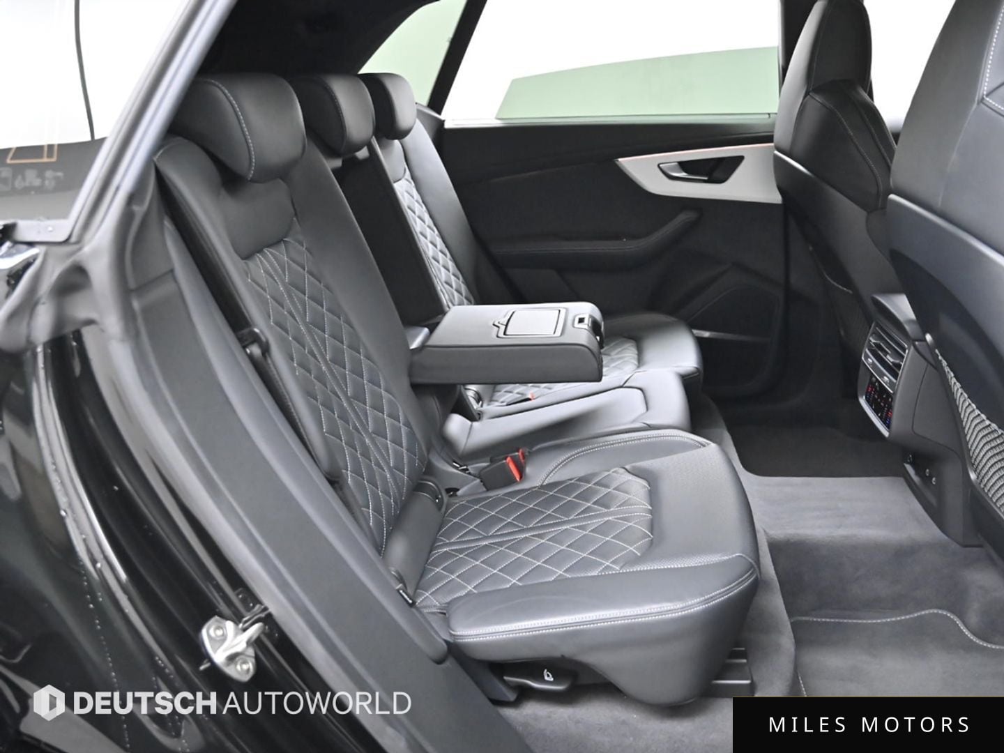Audi Q8 (4M) 2023 — миниатюра 12