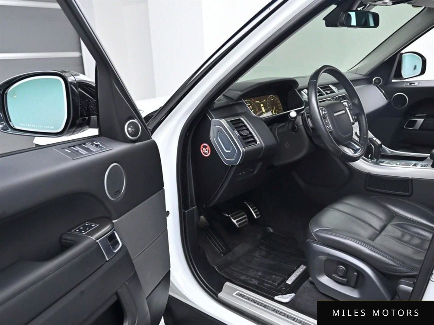 Land Rover Range Rover Sport 2016 — миниатюра 11