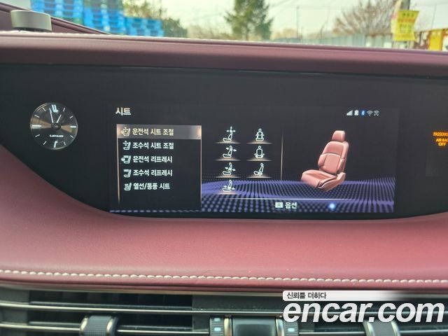 Лексус LS500h 2018 — миниатюра 19