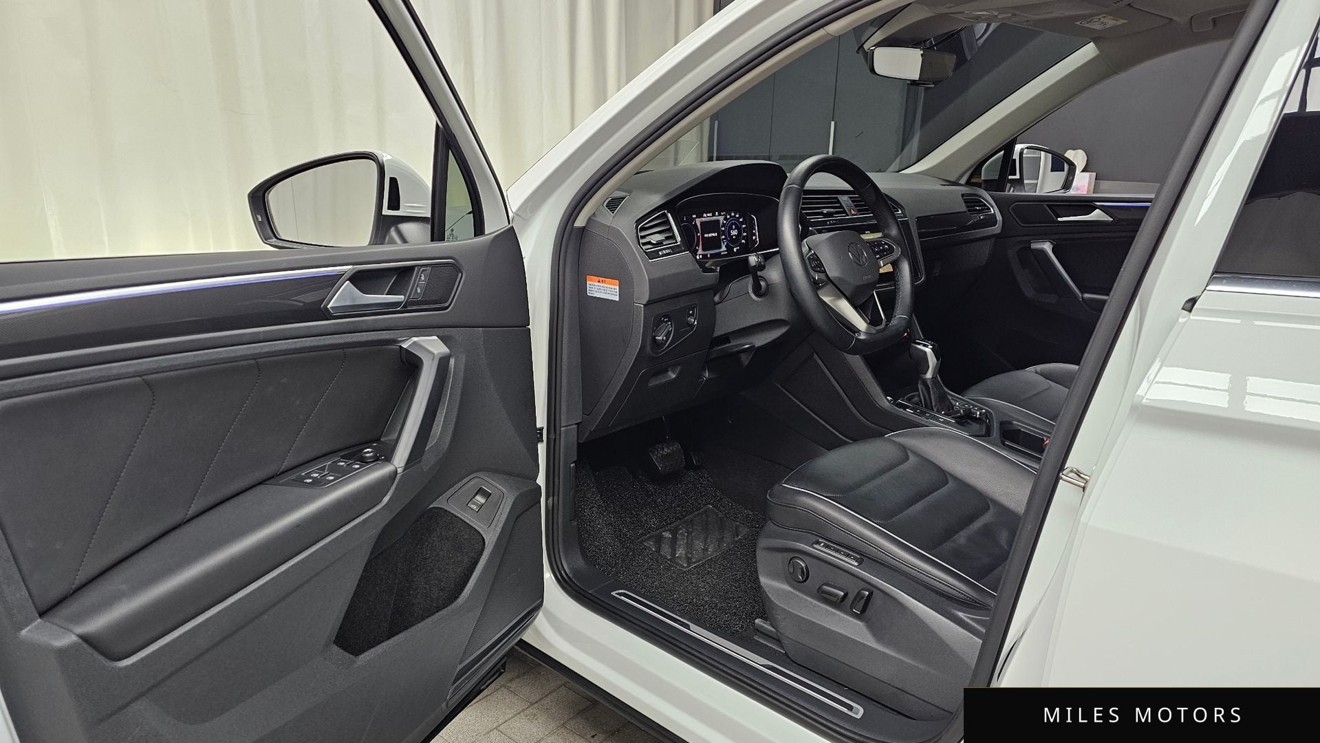 Volkswagen 티구안 2023 — миниатюра 10
