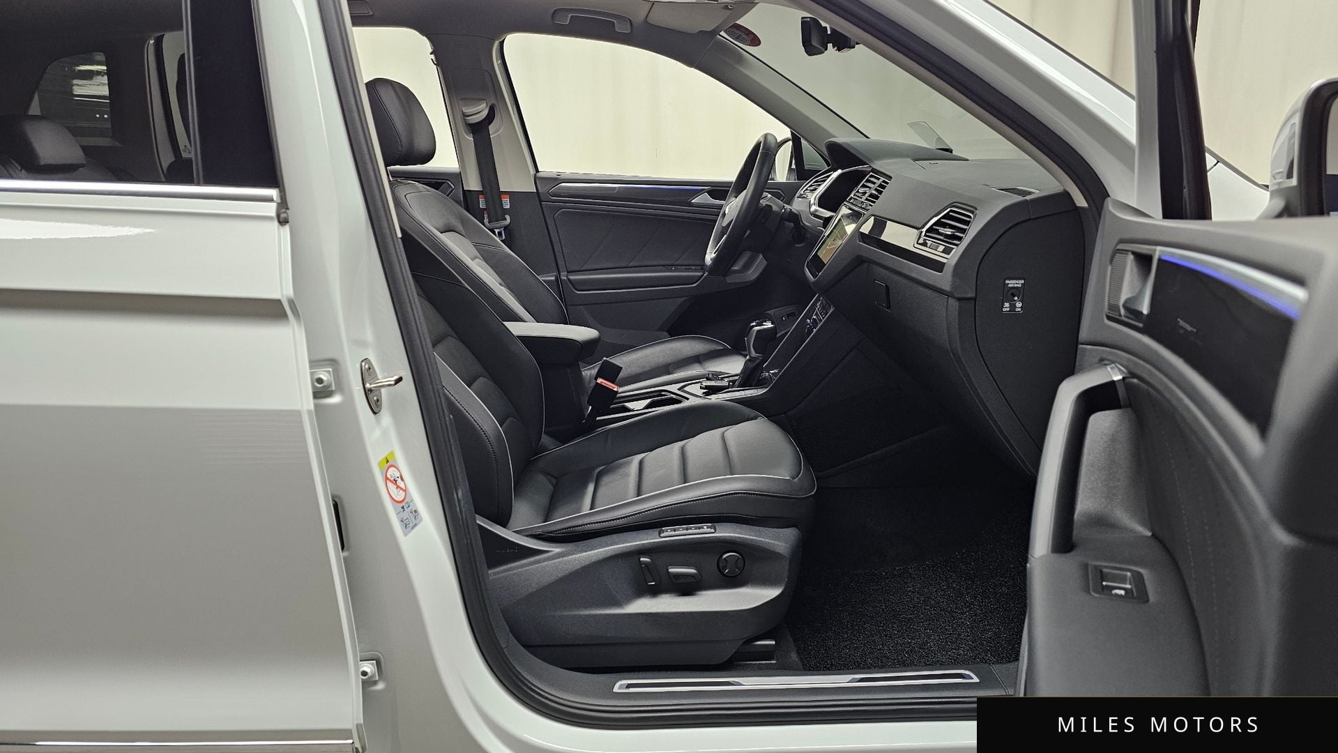 Volkswagen 티구안 2023 — миниатюра 11