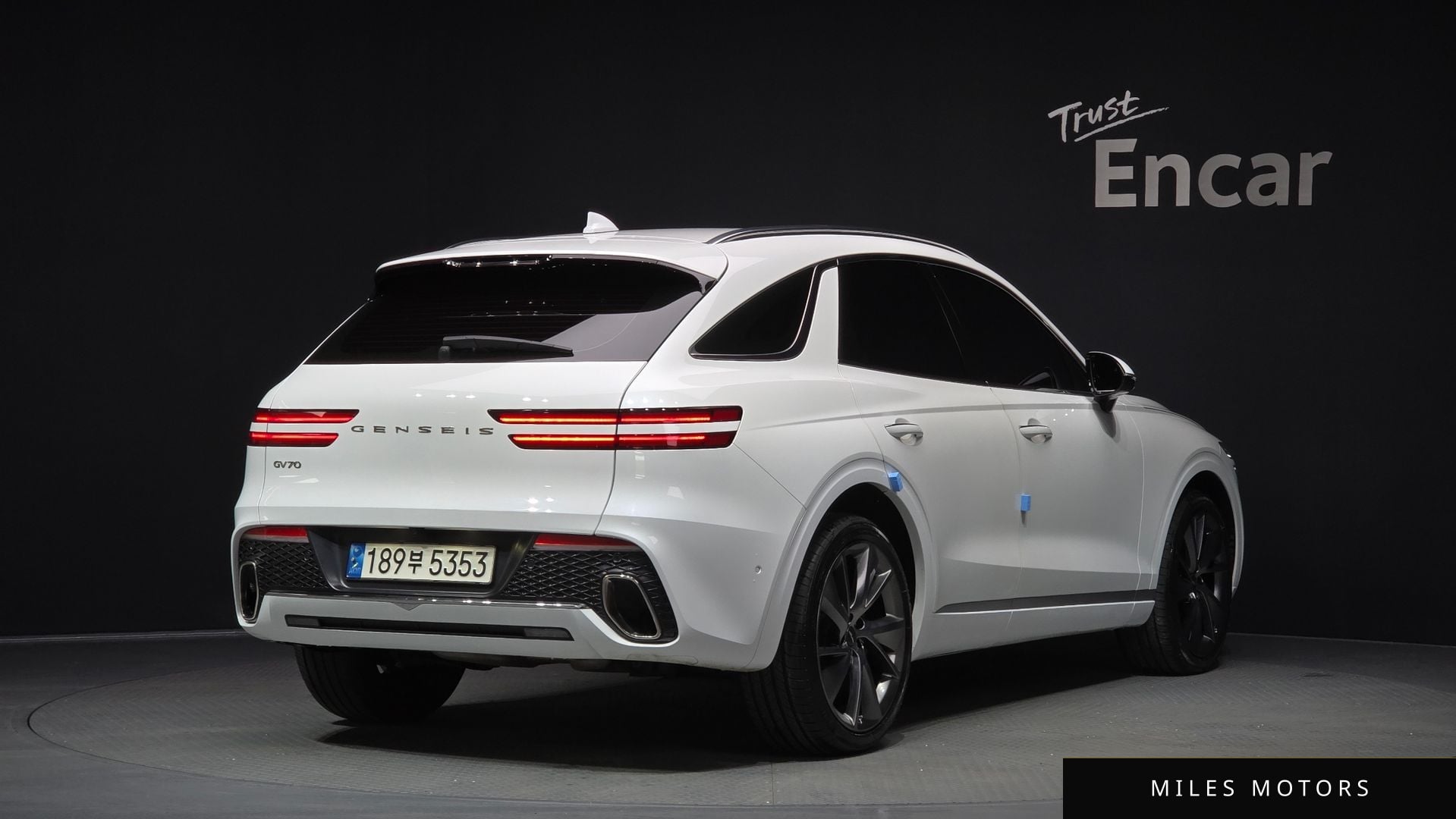 Genesis GV70 2022 — миниатюра 2