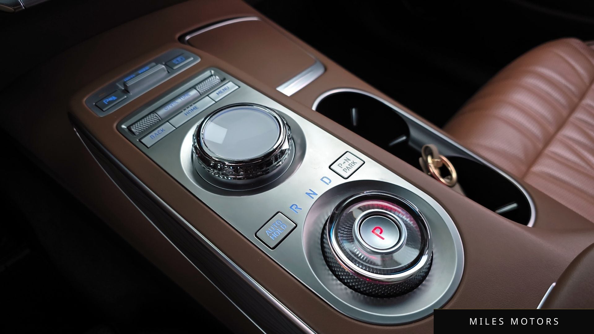 Genesis GV70 2022 — миниатюра 9