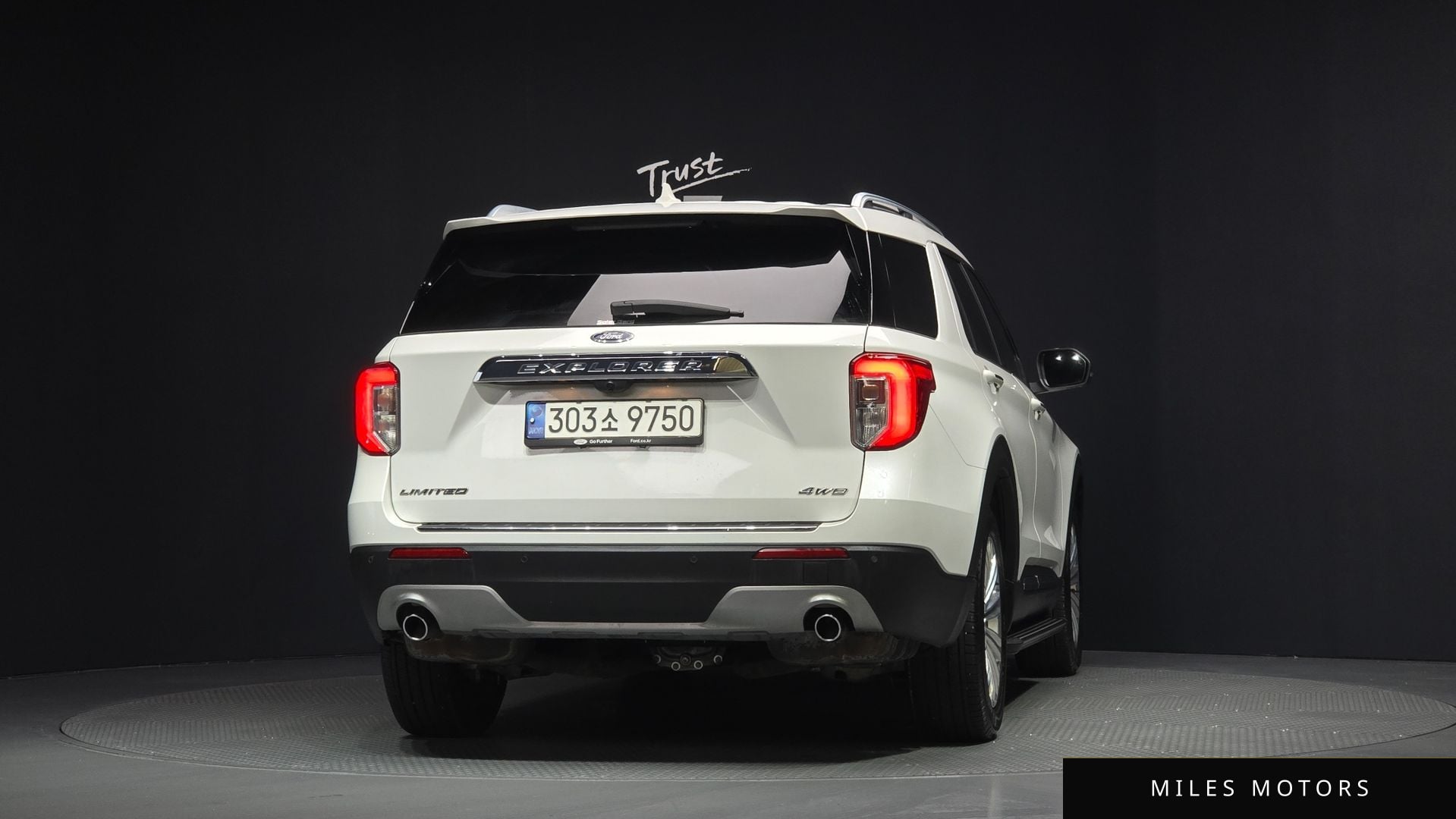 Ford Explorer 2022 — миниатюра 4