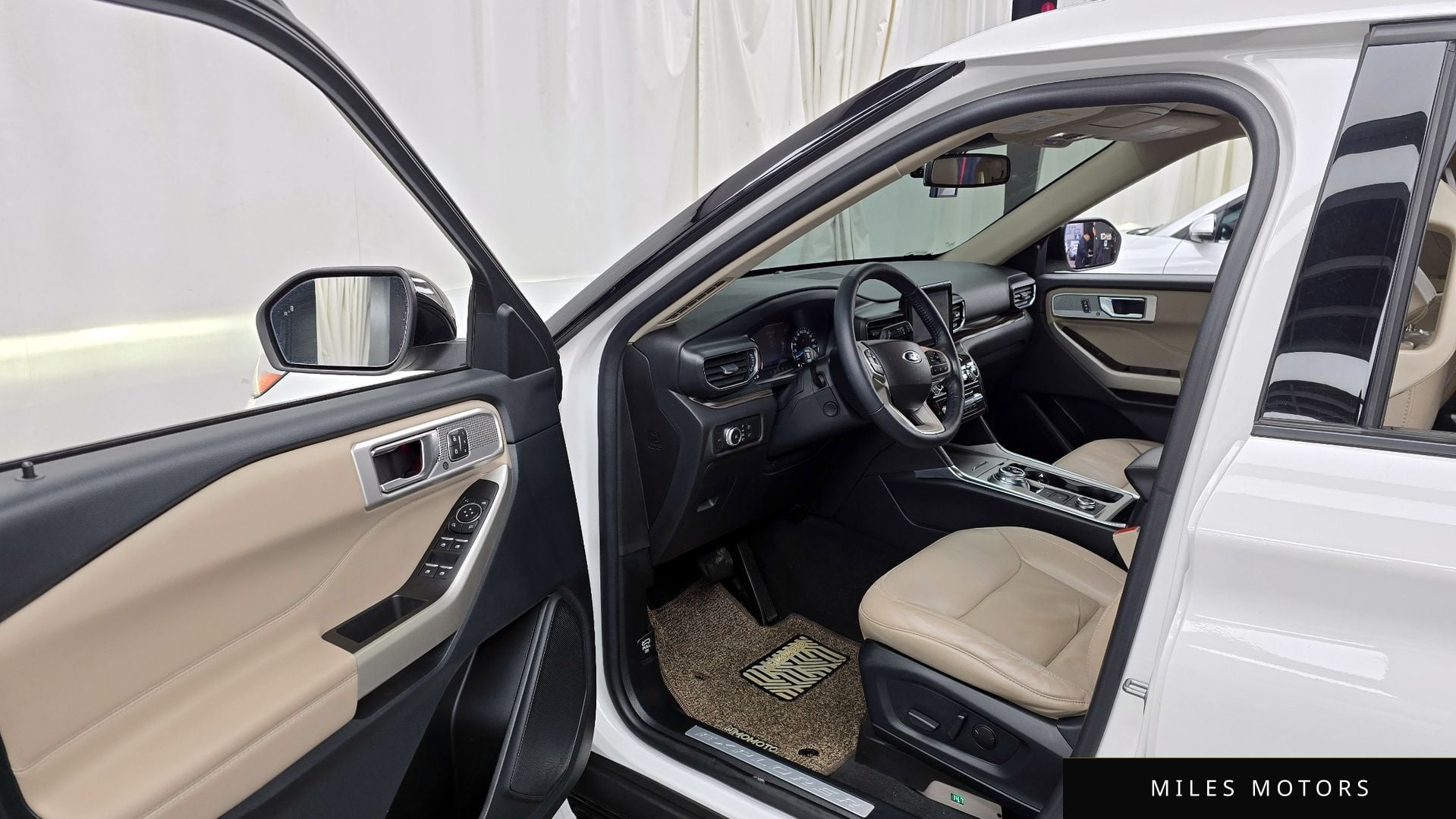 Ford Explorer 2022 — миниатюра 10