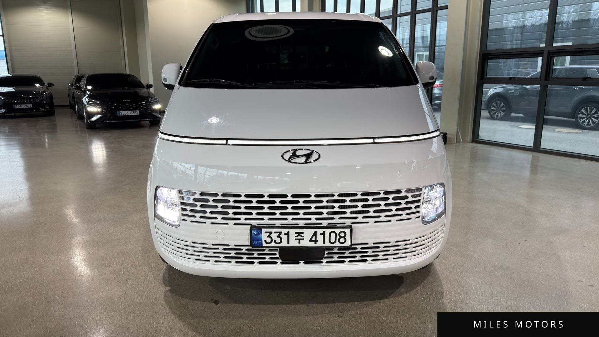 Hyundai Staria 2023 — миниатюра 3