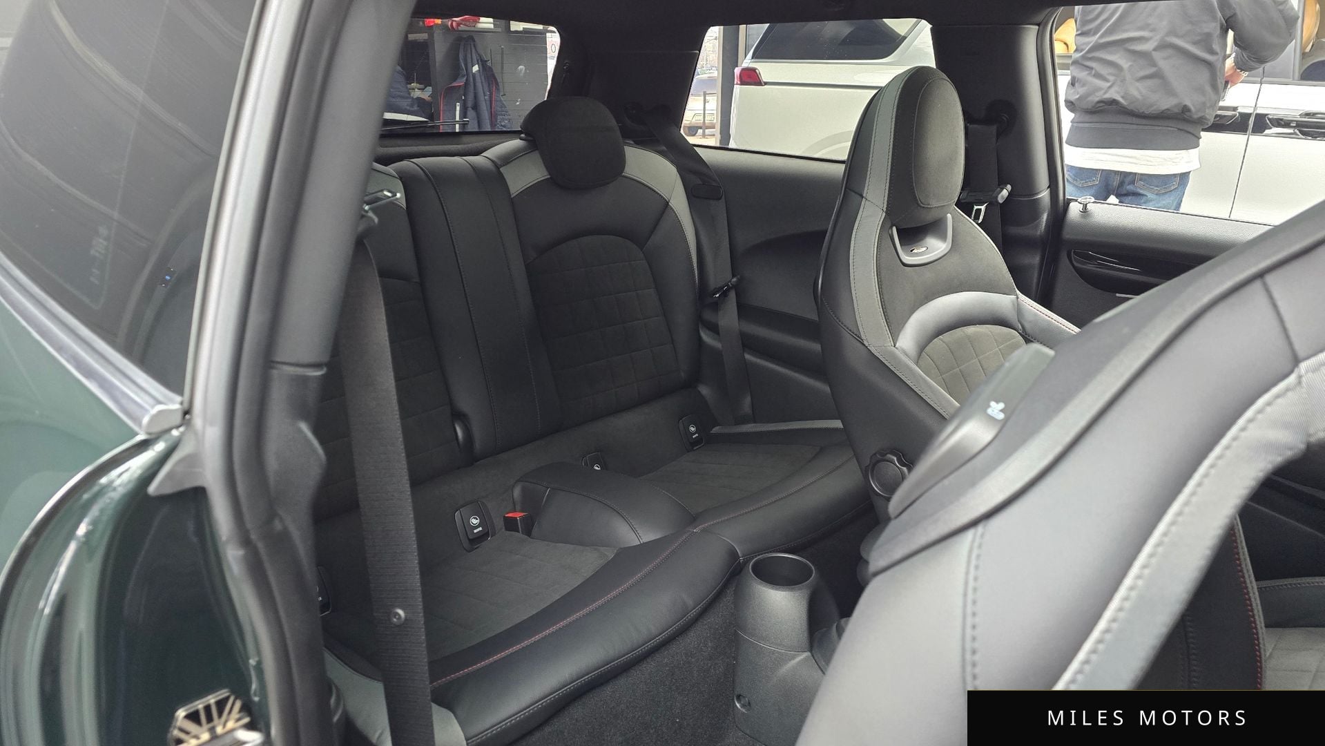 MINI Cooper S 2023 — миниатюра 12