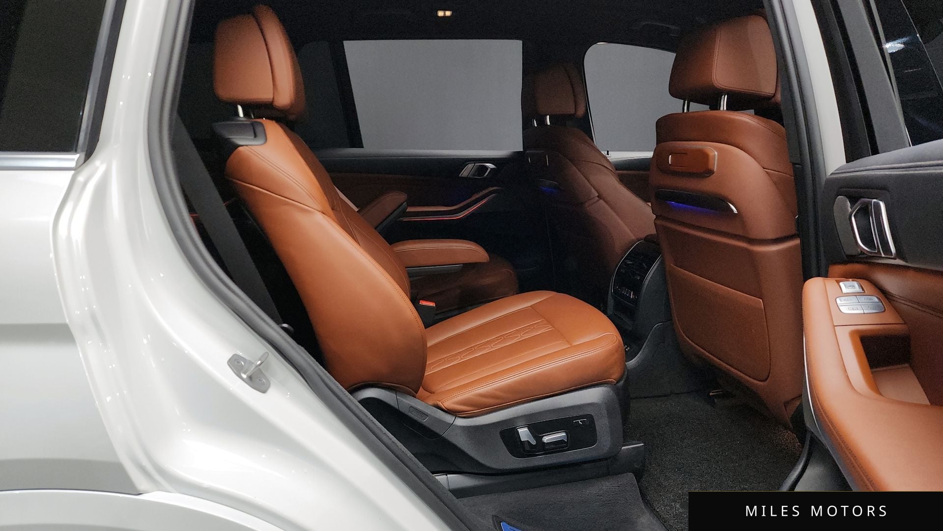 BMW X7 (G07) 2023 — миниатюра 12
